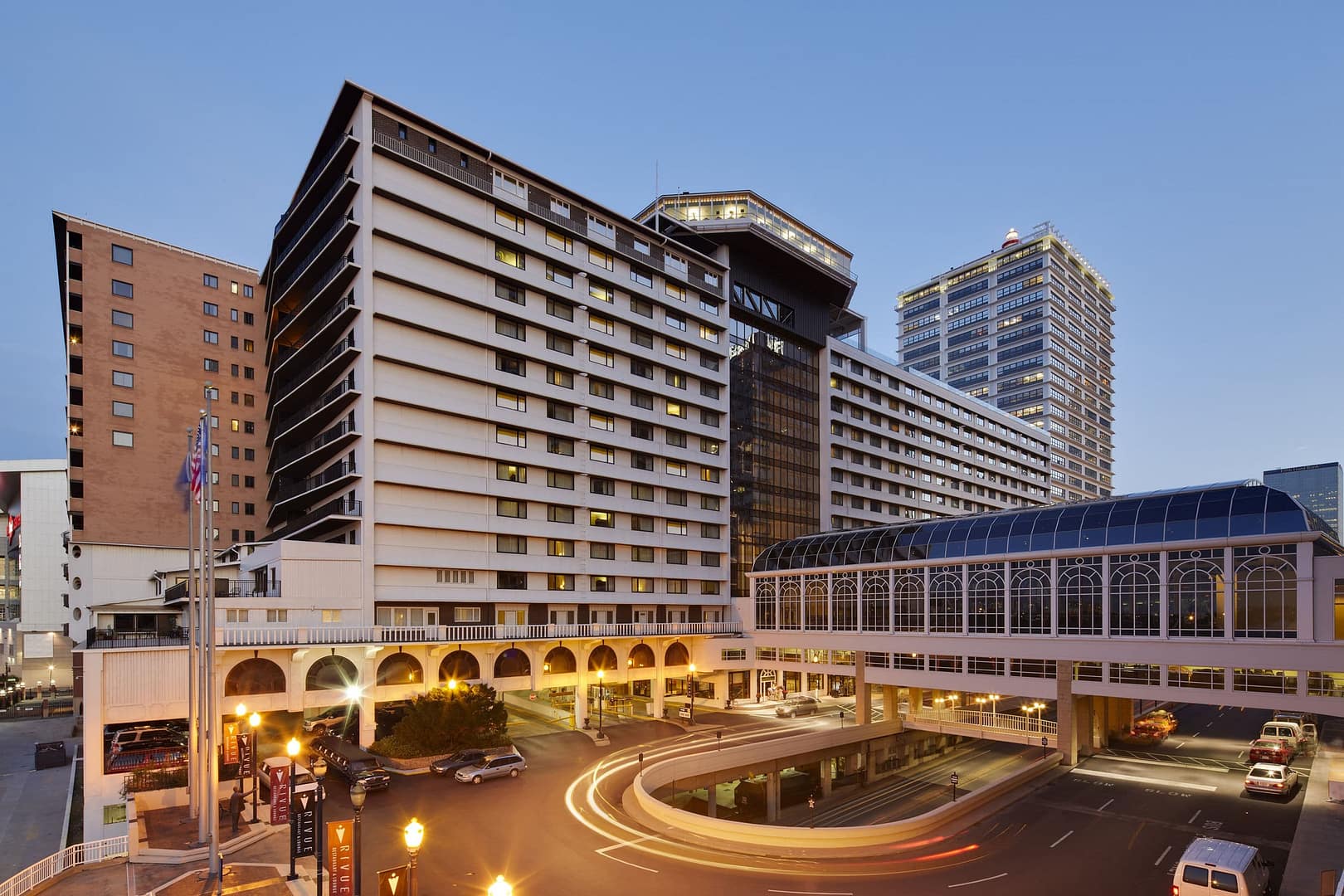 Building view of Galt House Hotel, Trademark Collection by Wyndham