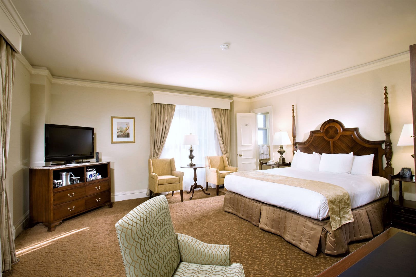 Bedroom view of The Seelbach Hilton Louisville
