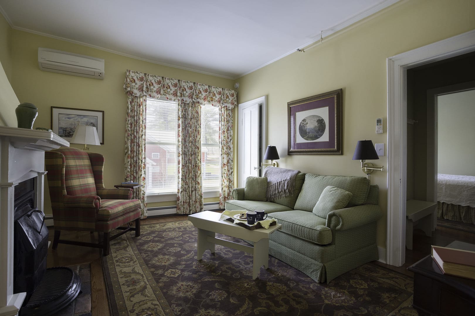 Living room view of The Inn at Manchester