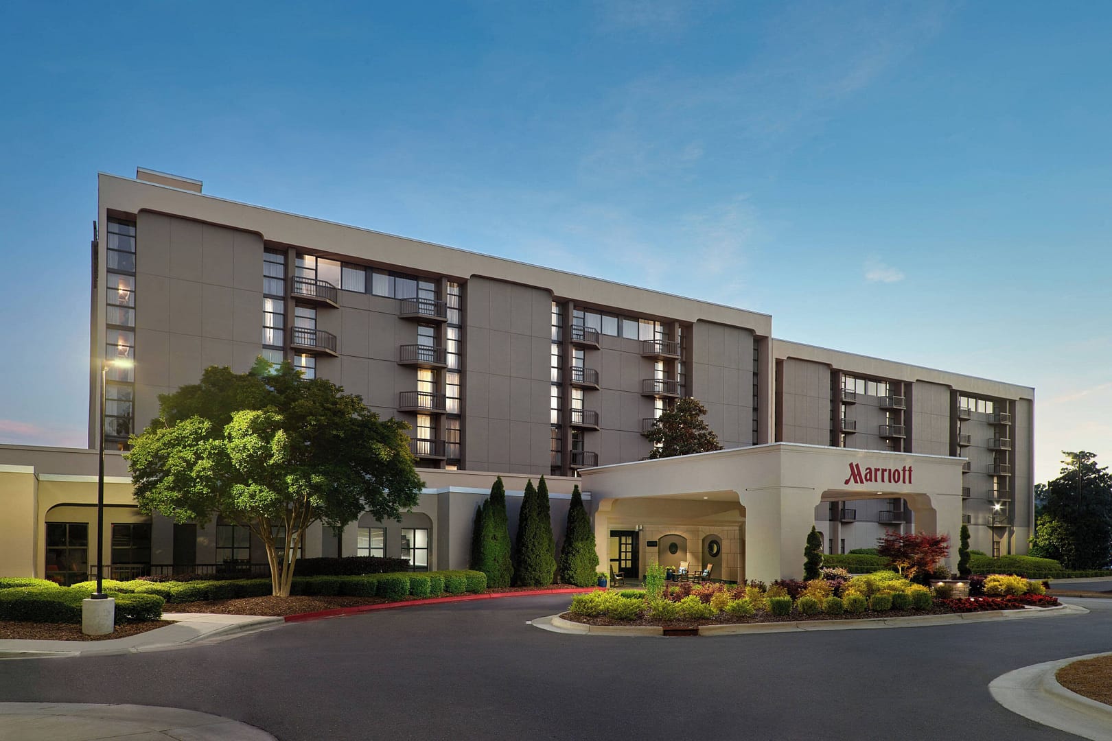 Building view of Charlotte Marriott Southpark
