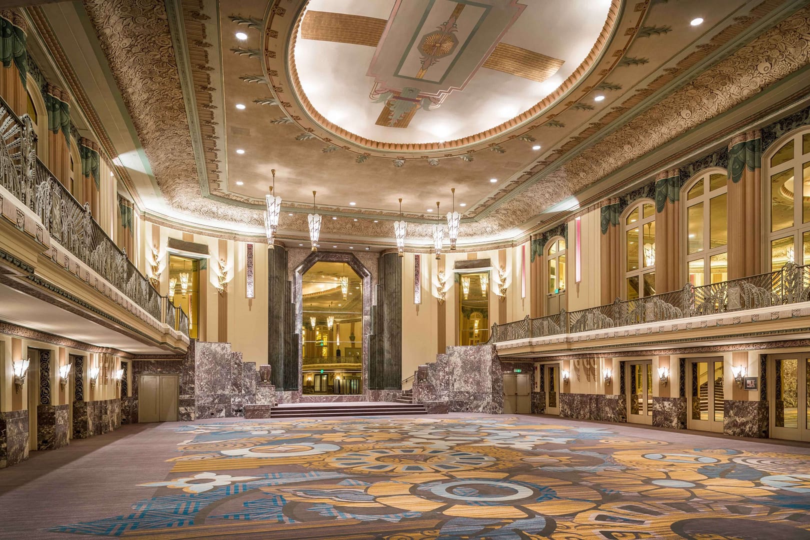 Other view of Hilton Cincinnati Netherland Plaza