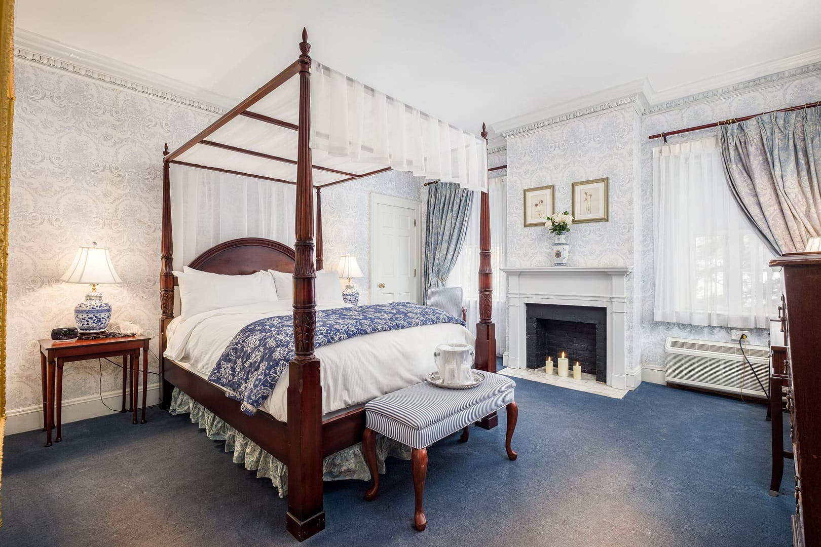 Bedroom view of Simsbury 1820 House
