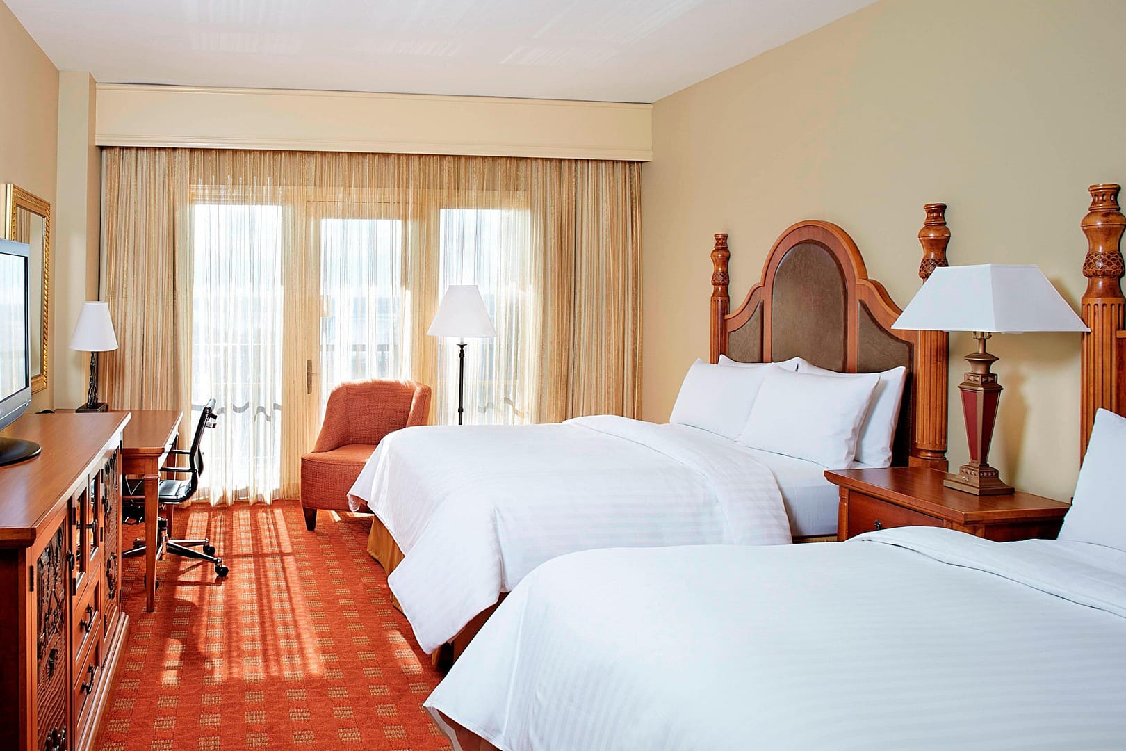 Bedroom view of Marriott Shoals Hotel & Spa
