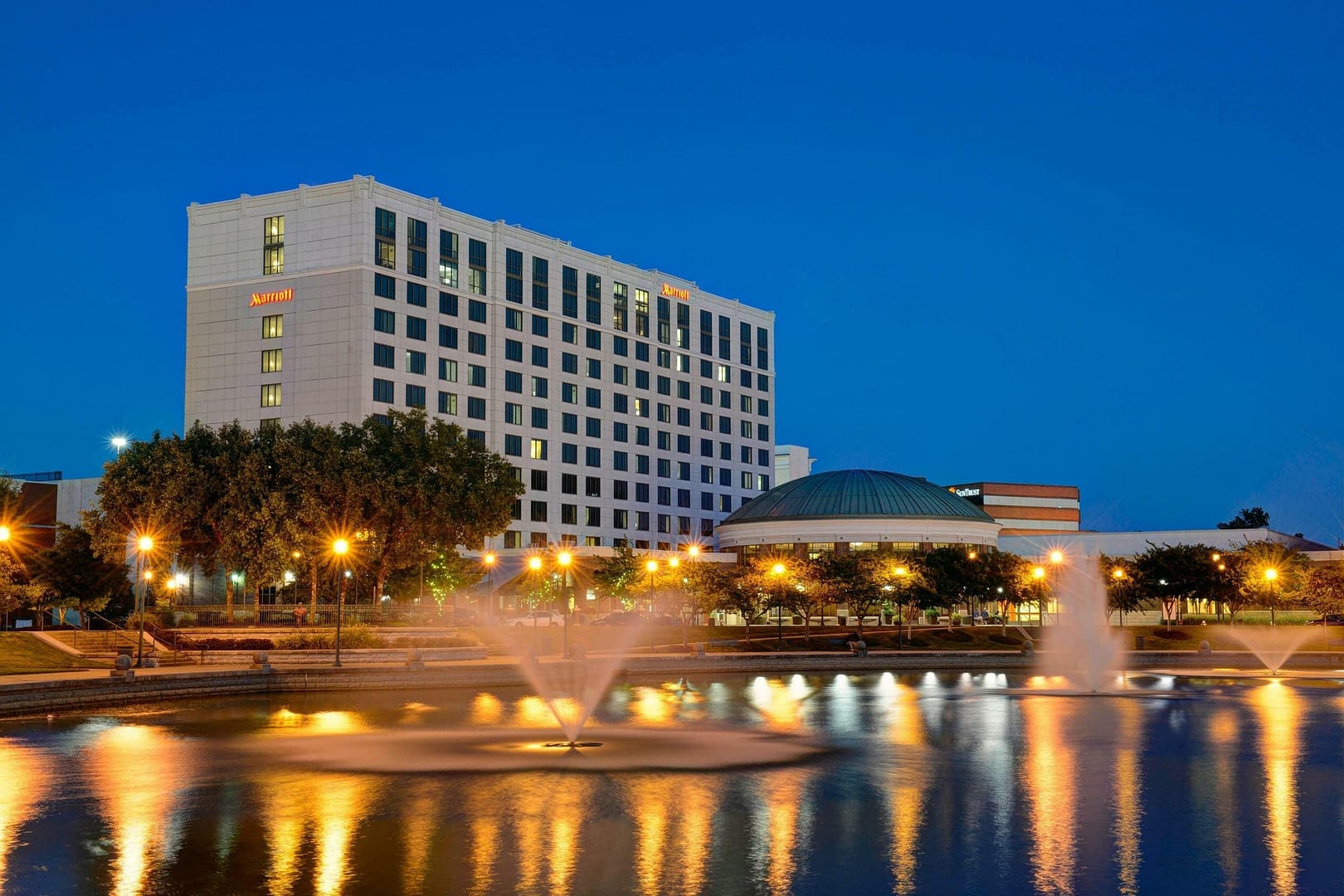 Building view of Newport News Marriott at City Center