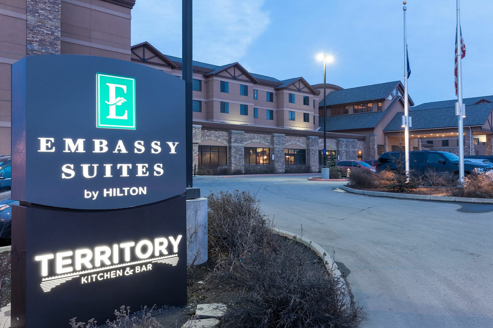 Building view of Embassy Suites Anchorage