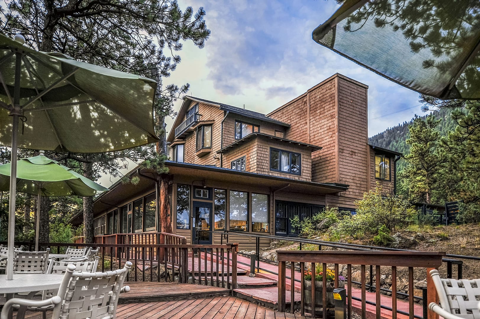 Building view of Historic Crags Lodge