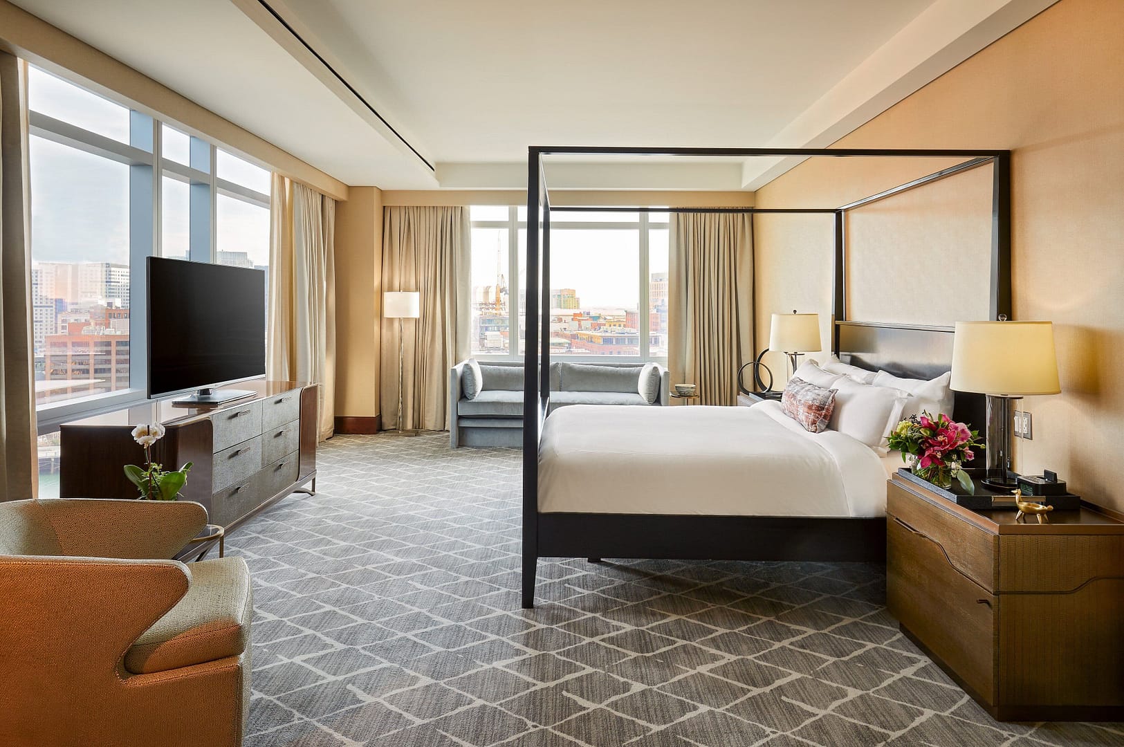 Bedroom view of InterContinental Boston, an IHG Hotel