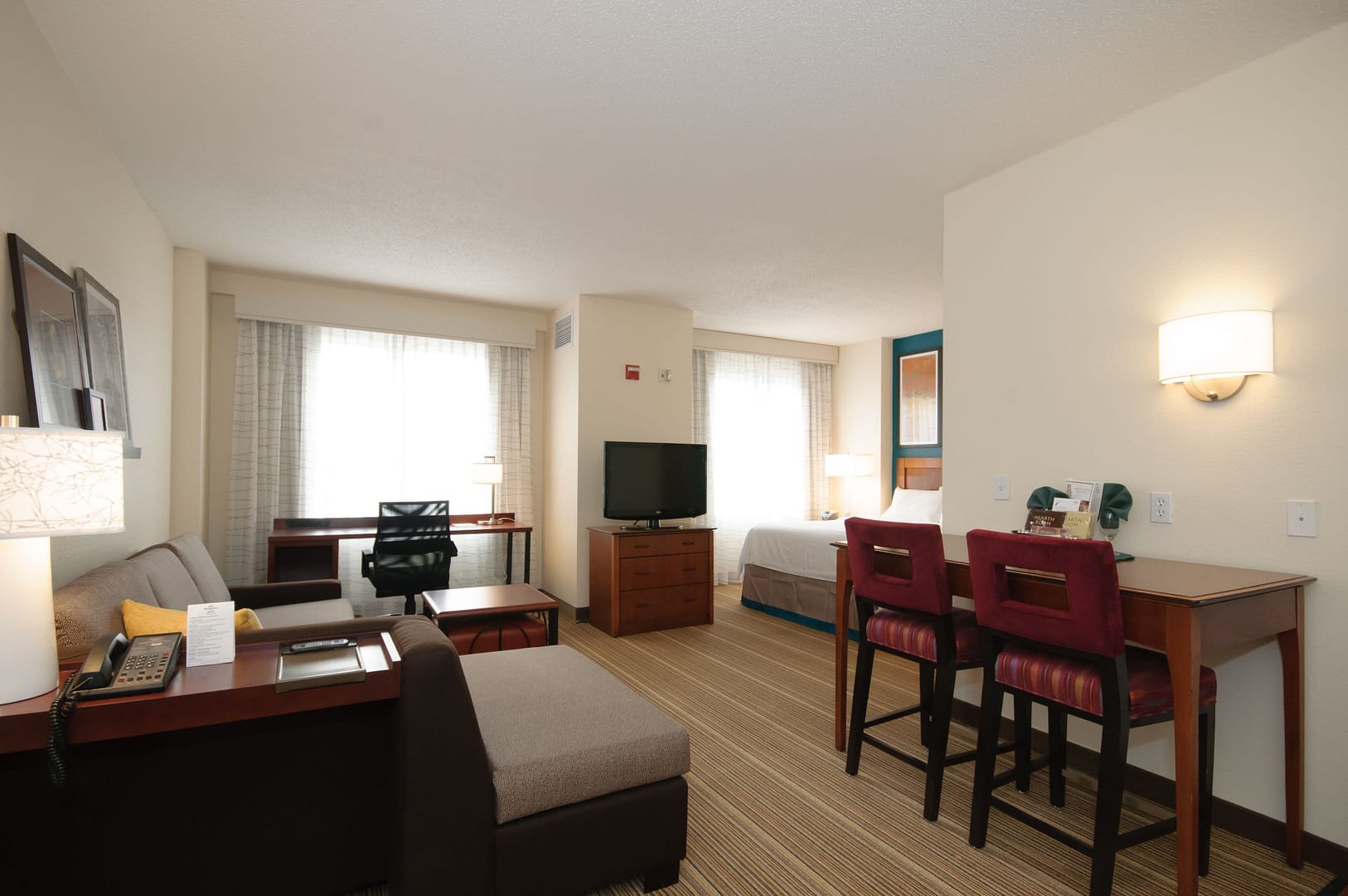 Bedroom view of Residence Inn by Marriott Rochester Mayo Clinic Area