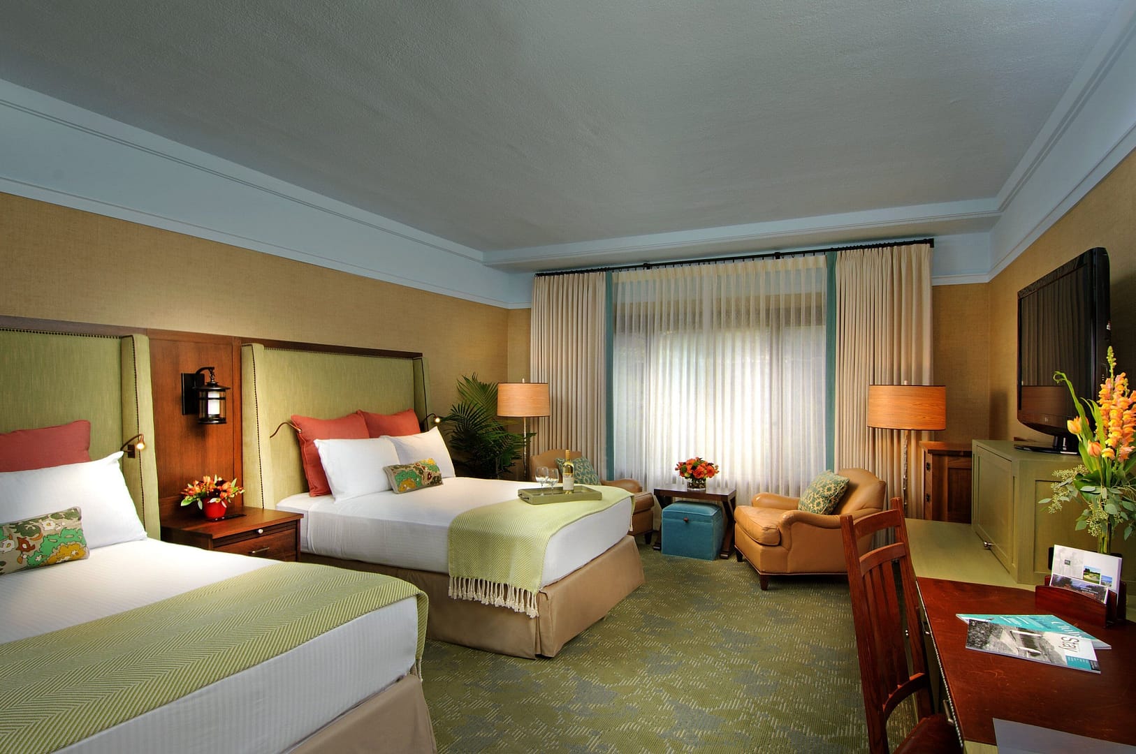 Bedroom view of The Omni Grove Park Inn Asheville