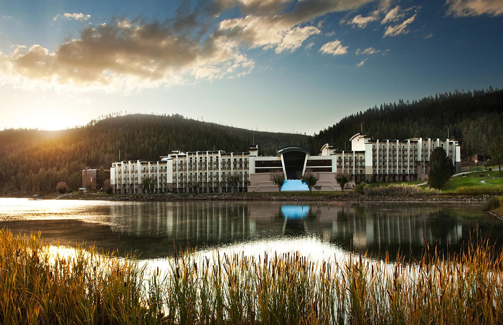 Building view of Inn of the Mountain Gods Resort & Casino