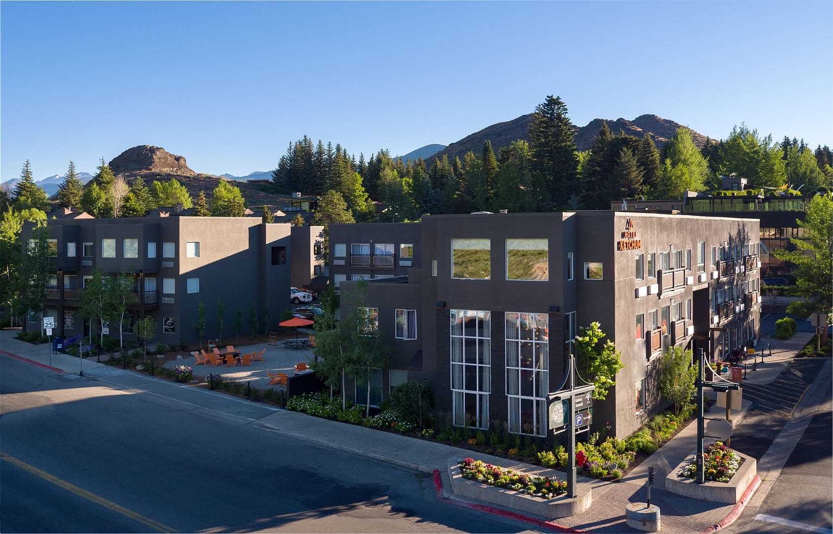 Building view of Hotel Ketchum