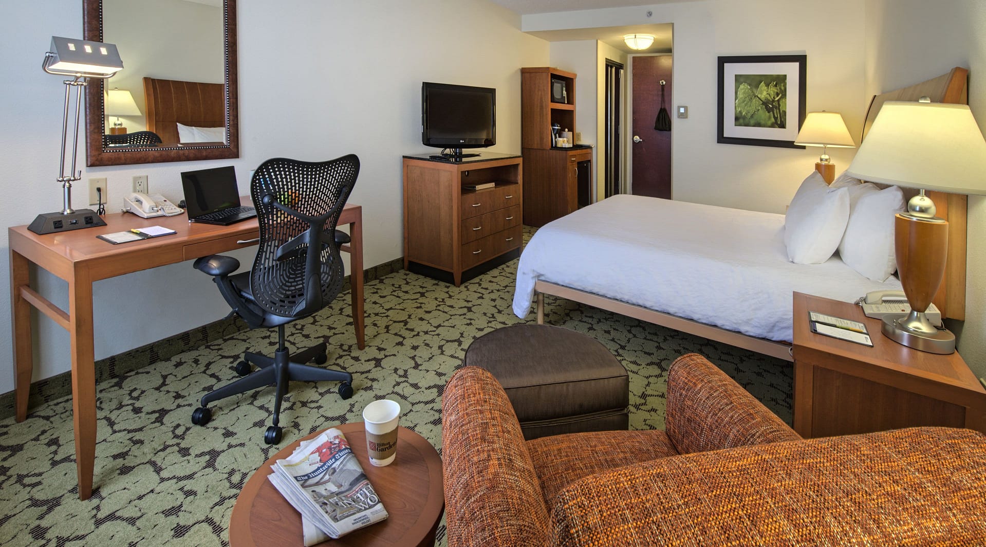 Bedroom view of Hilton Garden Inn Huntsville/Space Center