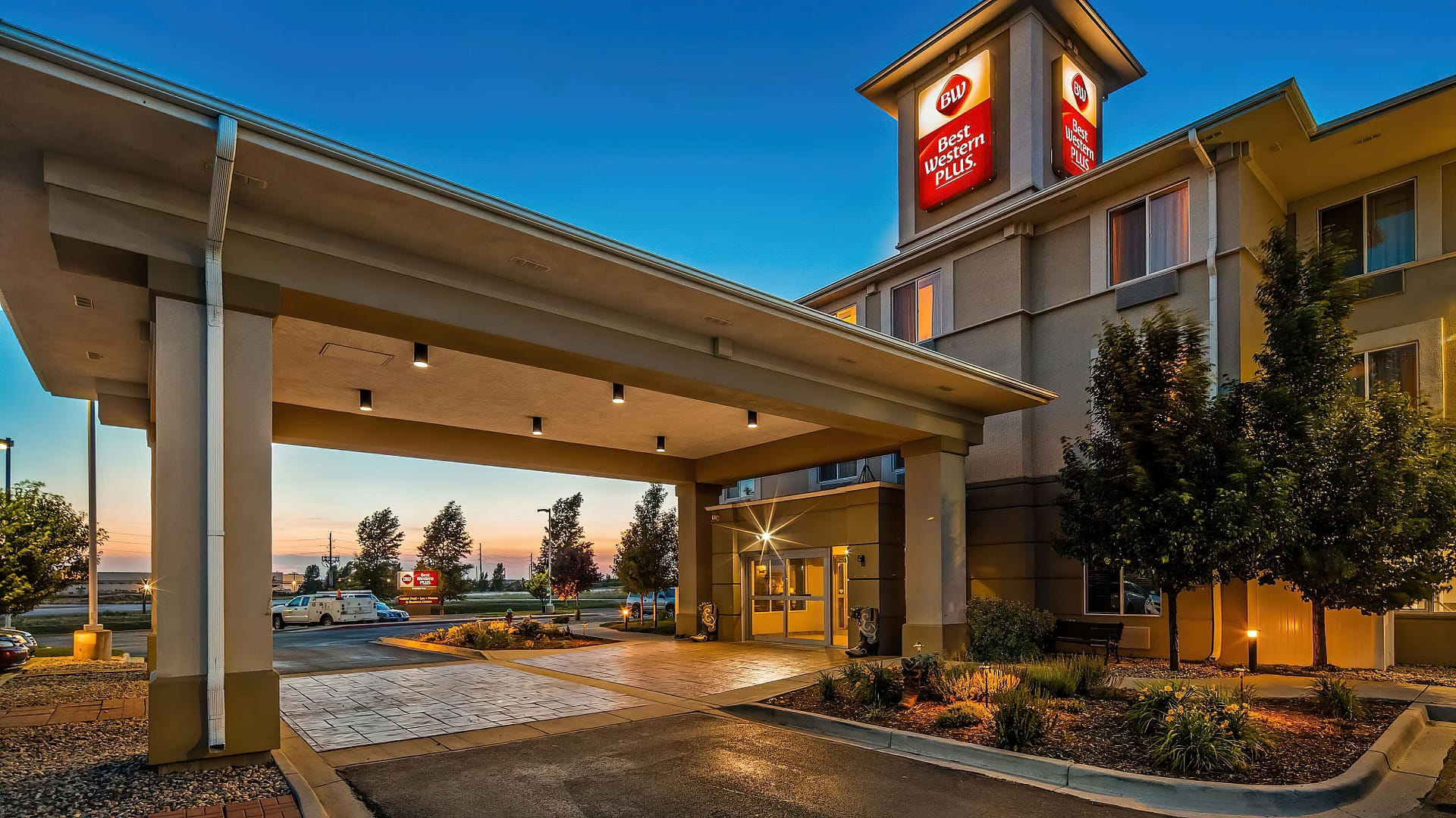 Building view of Best Western Plus Frontier Inn