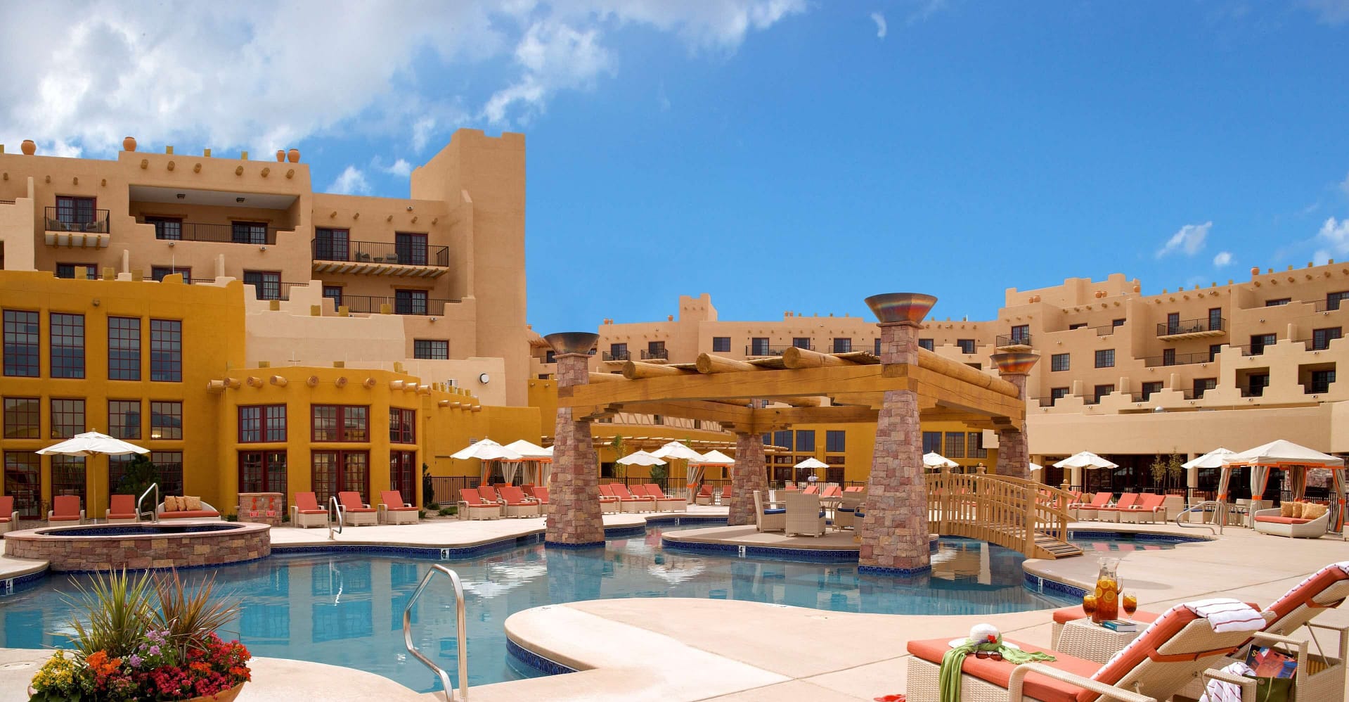 Pool view of Hilton Santa Fe Buffalo Thunder