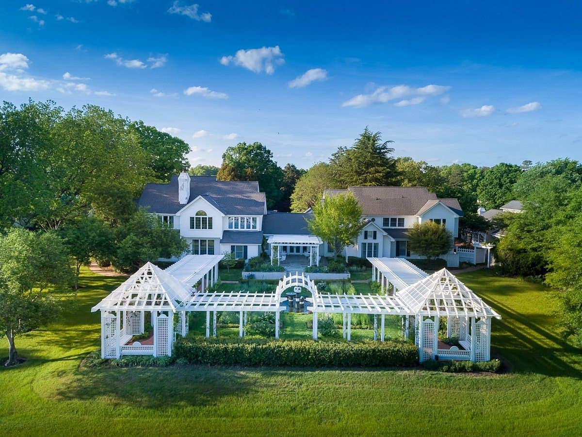 Building view of The Fearrington House Inn