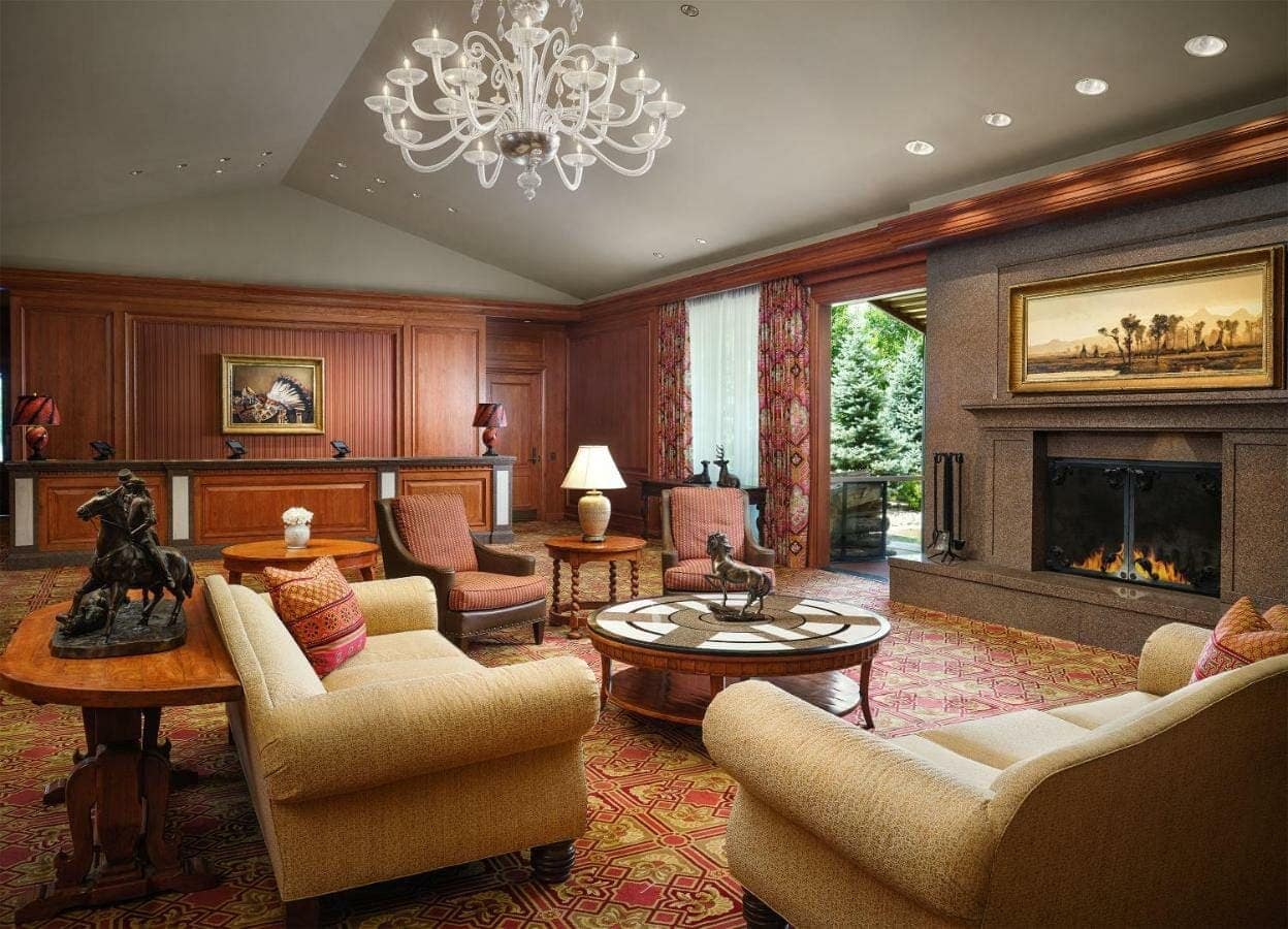 Lobby view of Little America Hotel & Resort, Cheyenne