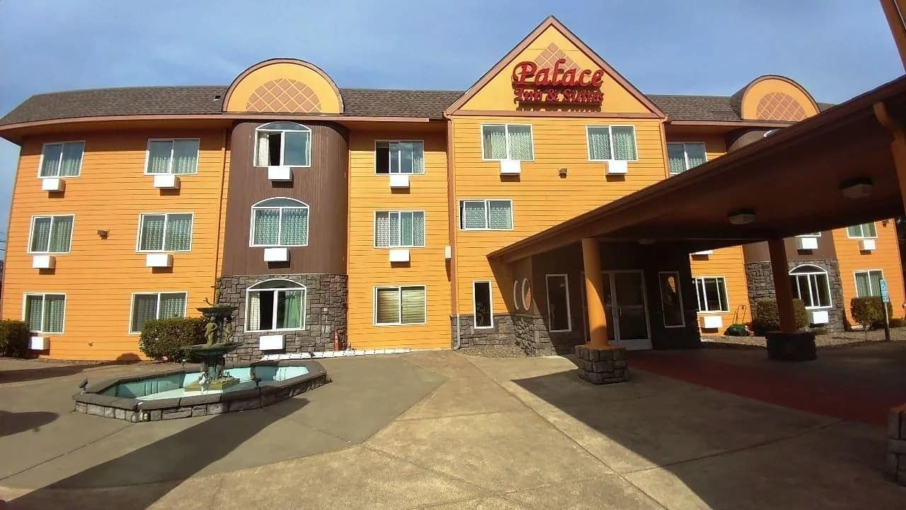 Palace Inn Suites Lincoln City