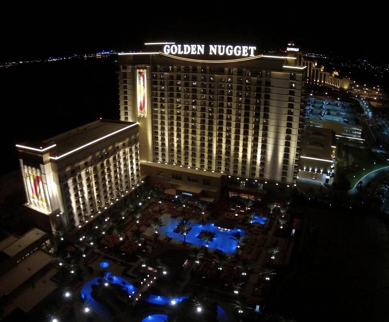 Building view of Golden Nugget Lake Charles