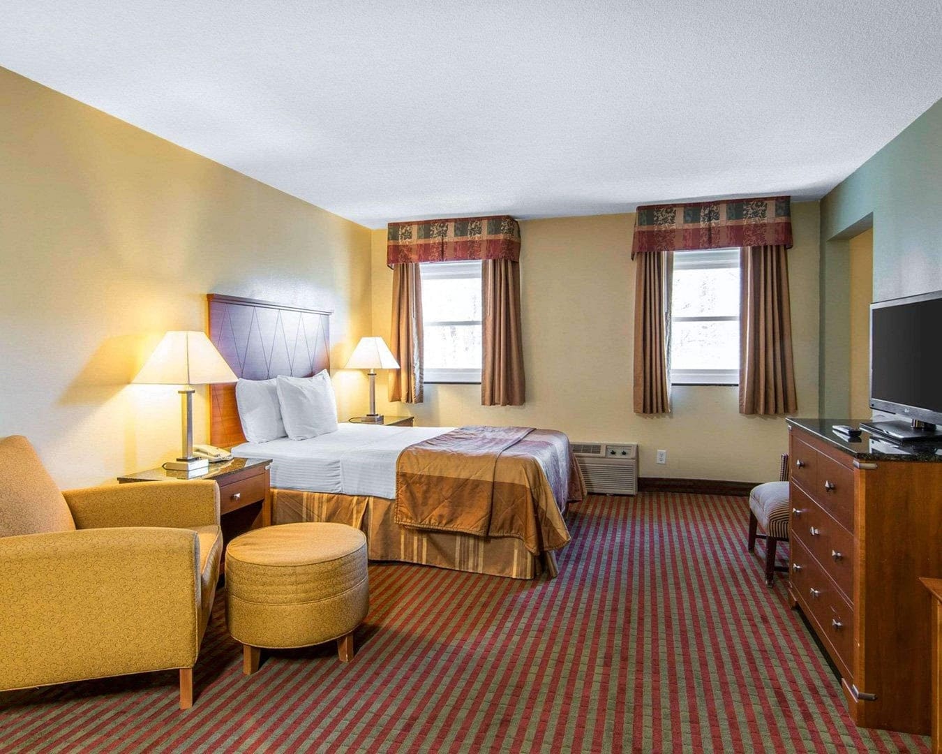 MainStay Suites Williamsburg Historic Area