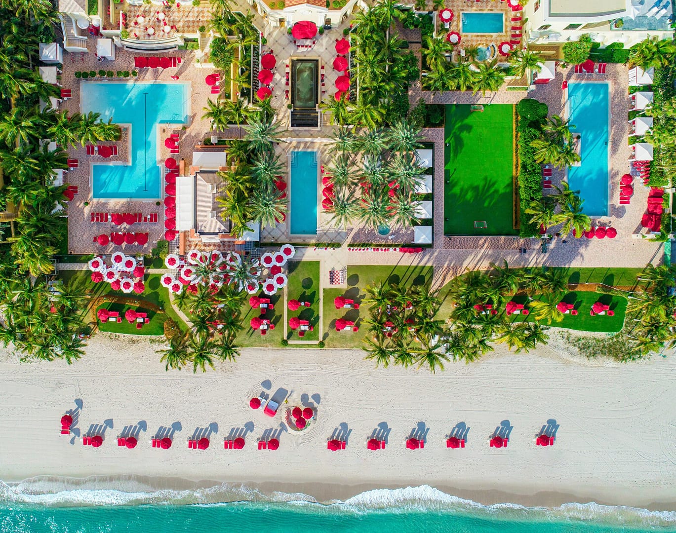 Outside view of Acqualina Resort & Residences on the Beach