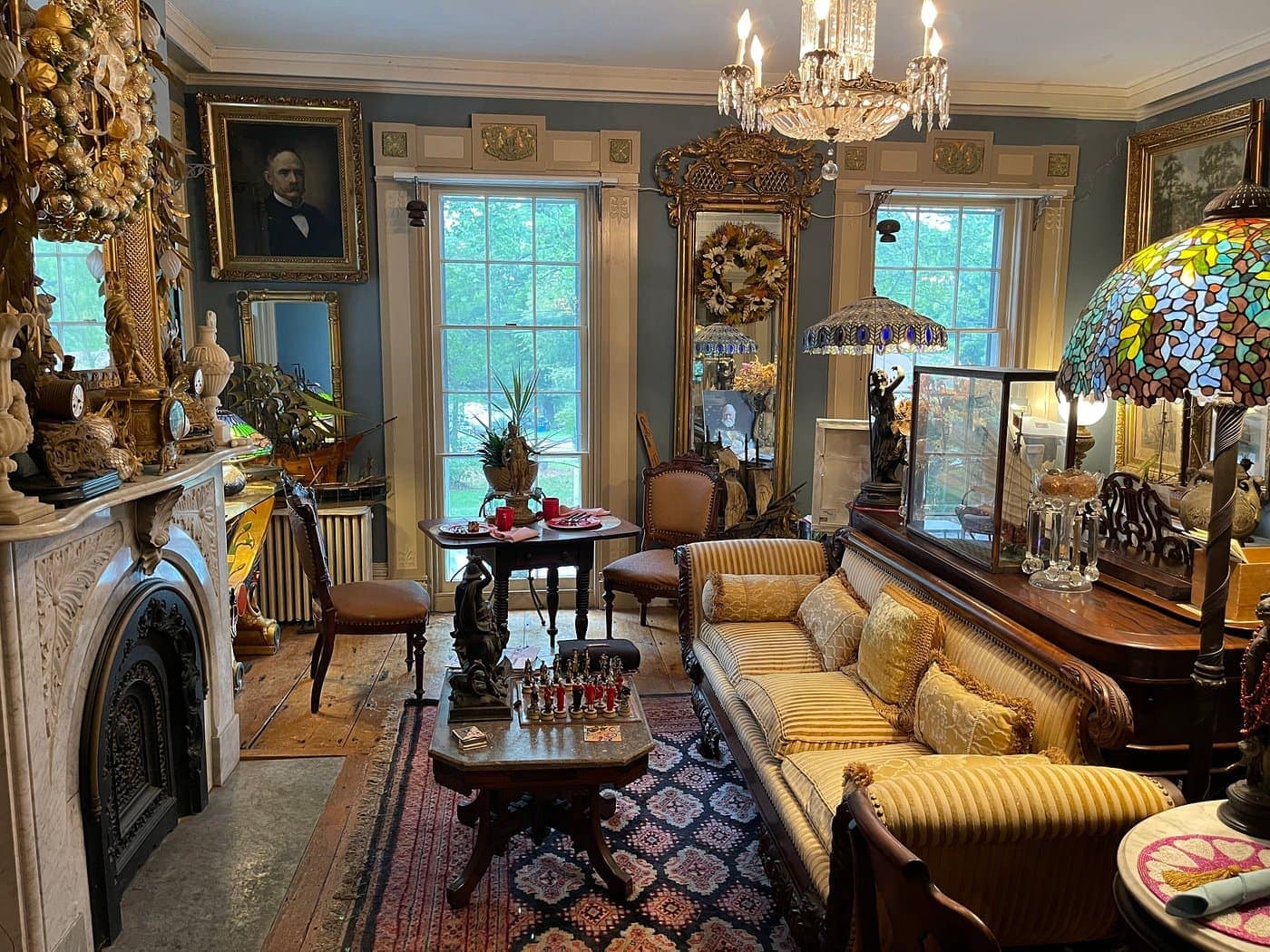 Lobby view of House of 1833 Bed & Breakfast