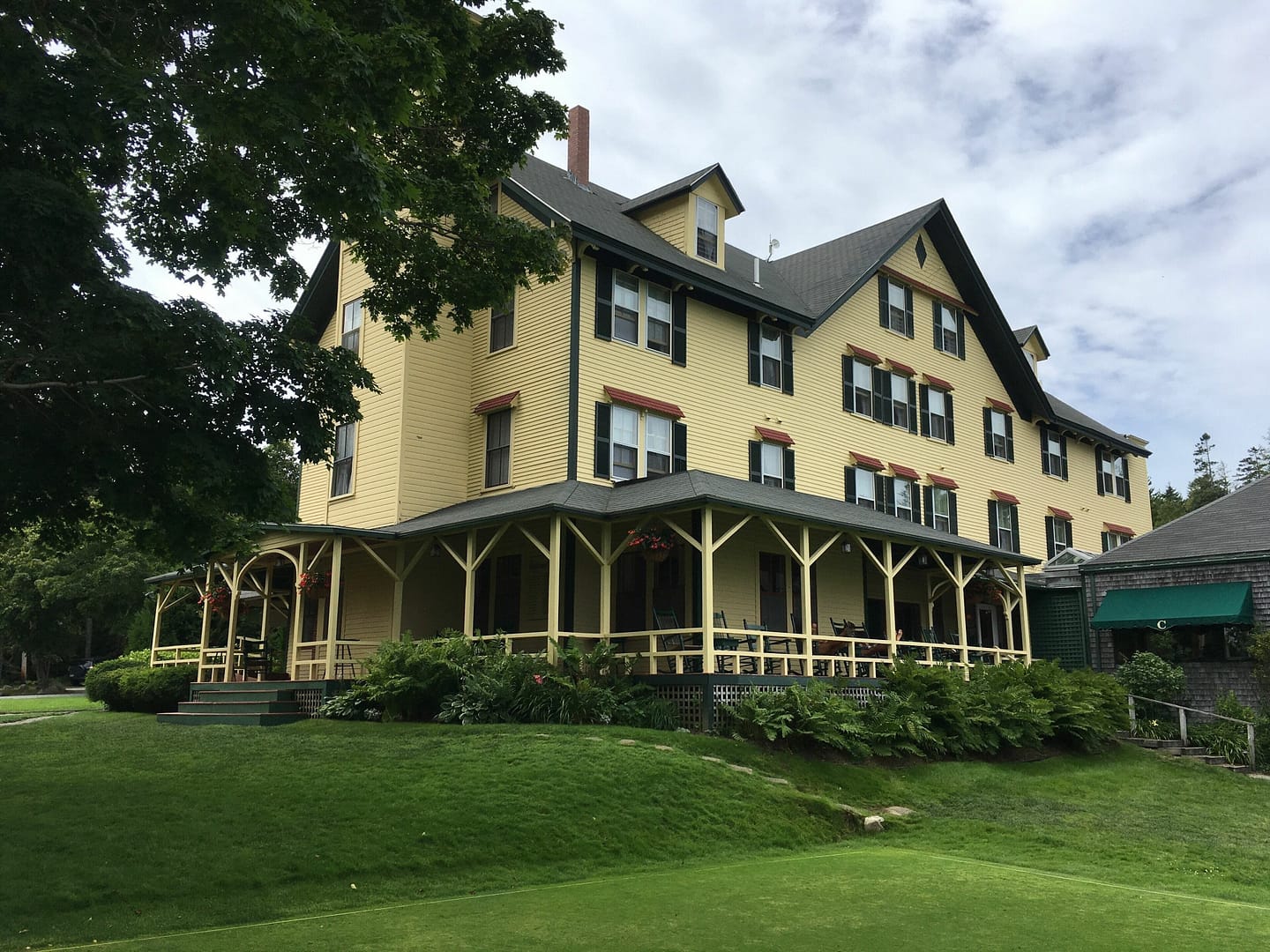 Building view of The Claremont Hotel