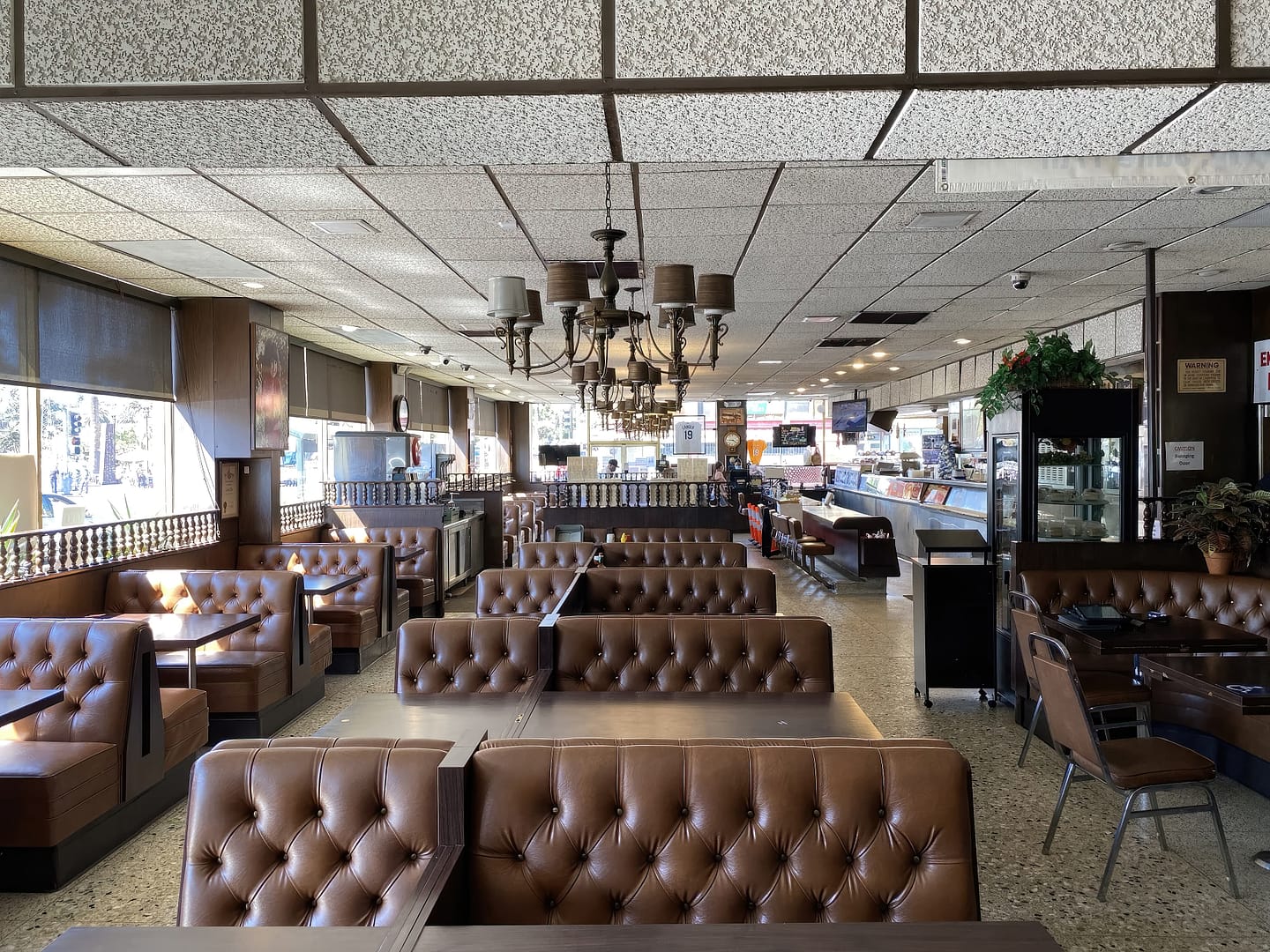 Langer's Delicatessen-Restaurant interior