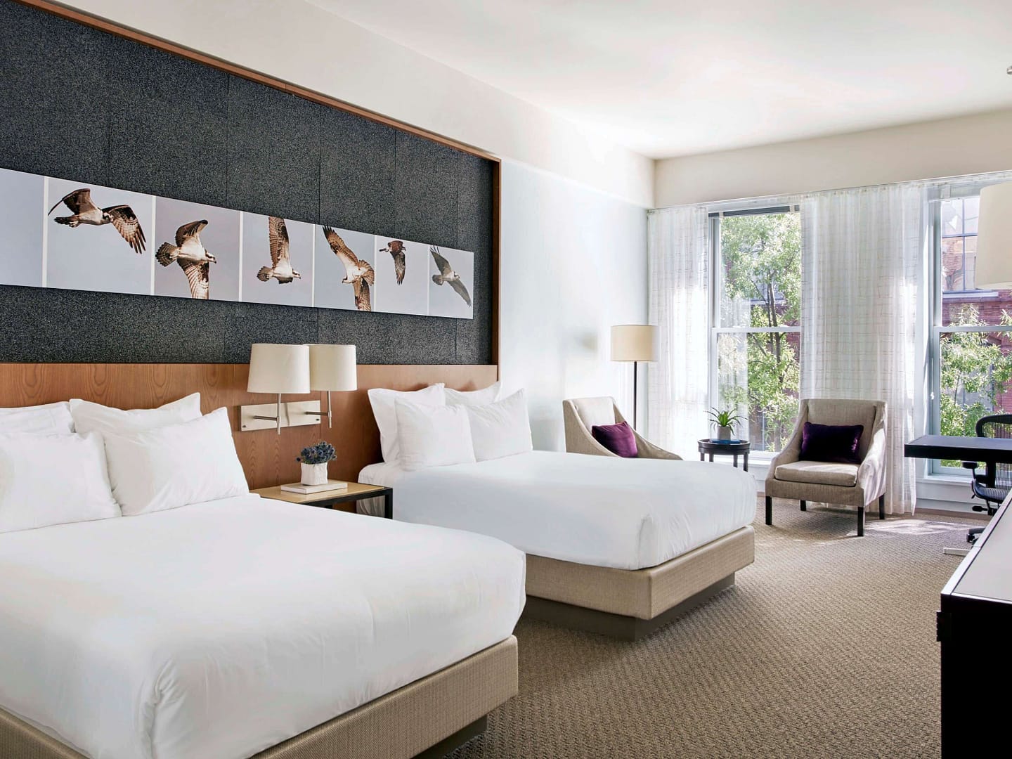 Bedroom view of 21c Museum Hotel Louisville