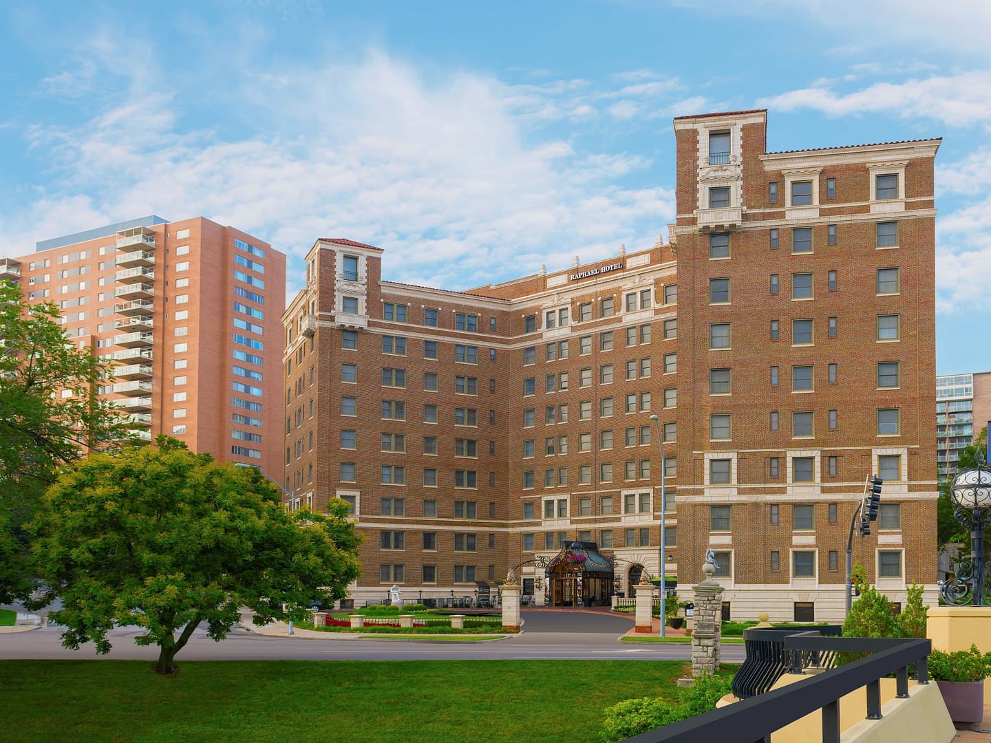 Building view of The Raphael Hotel, Autograph Collection