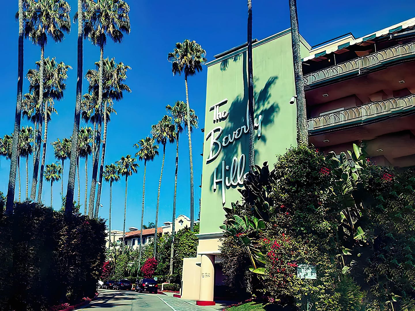 Building view of he Beverly Hills Hotel