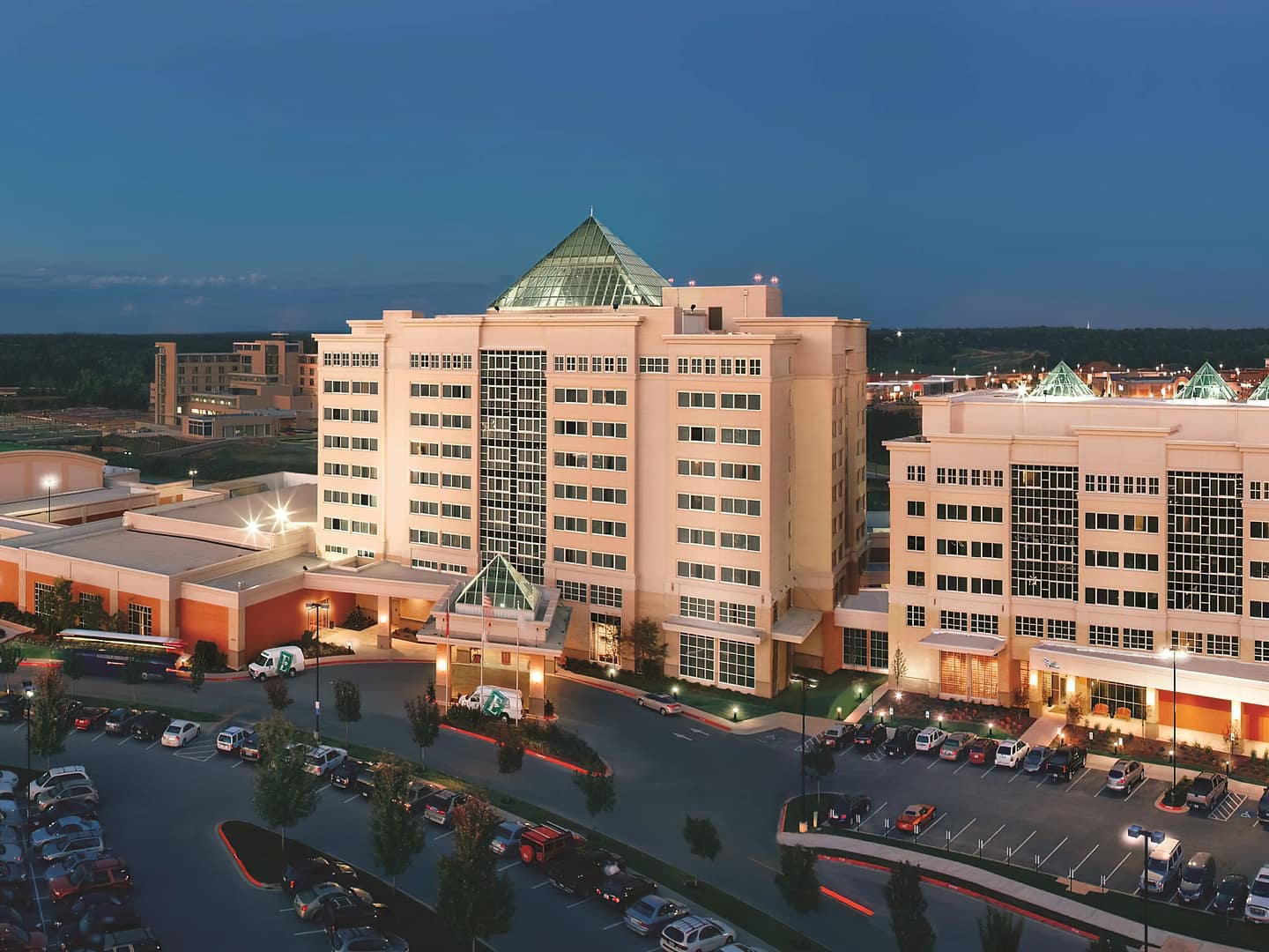 Building view of Embassy Suites Northwest Arkansas - Hotel, Spa & Convention Center