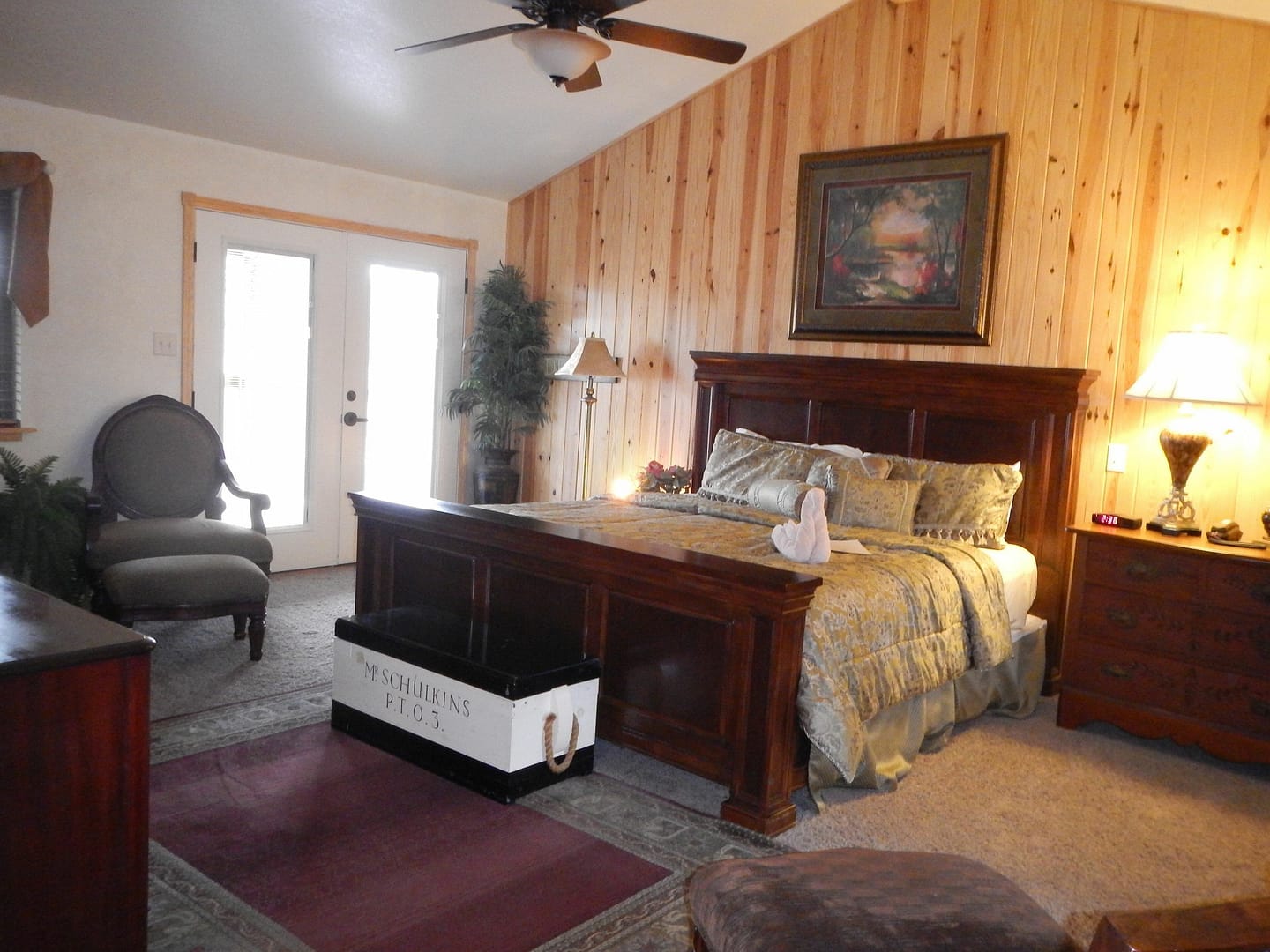 Bedroom view of Mountain Harbor Resort & Spa