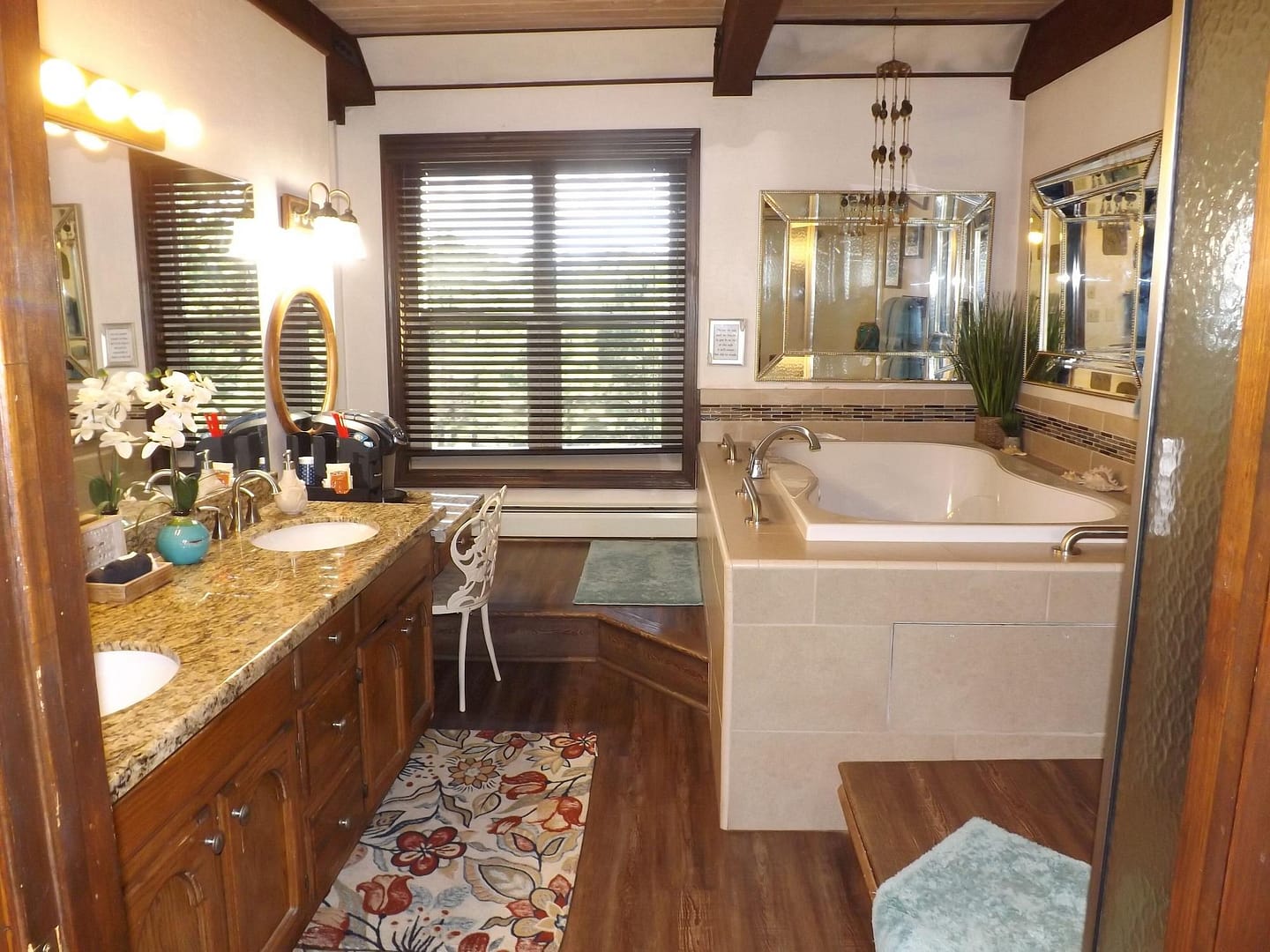 Arizona Mountain Inn and Cabins