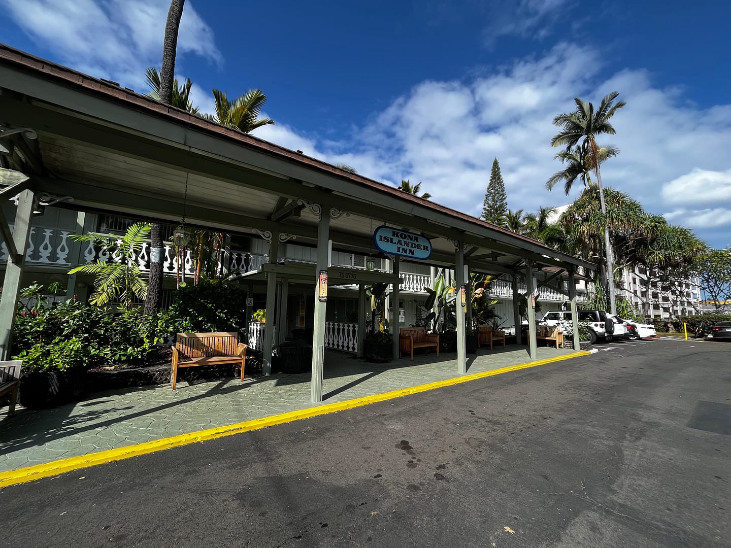 Kona Islander Inn
