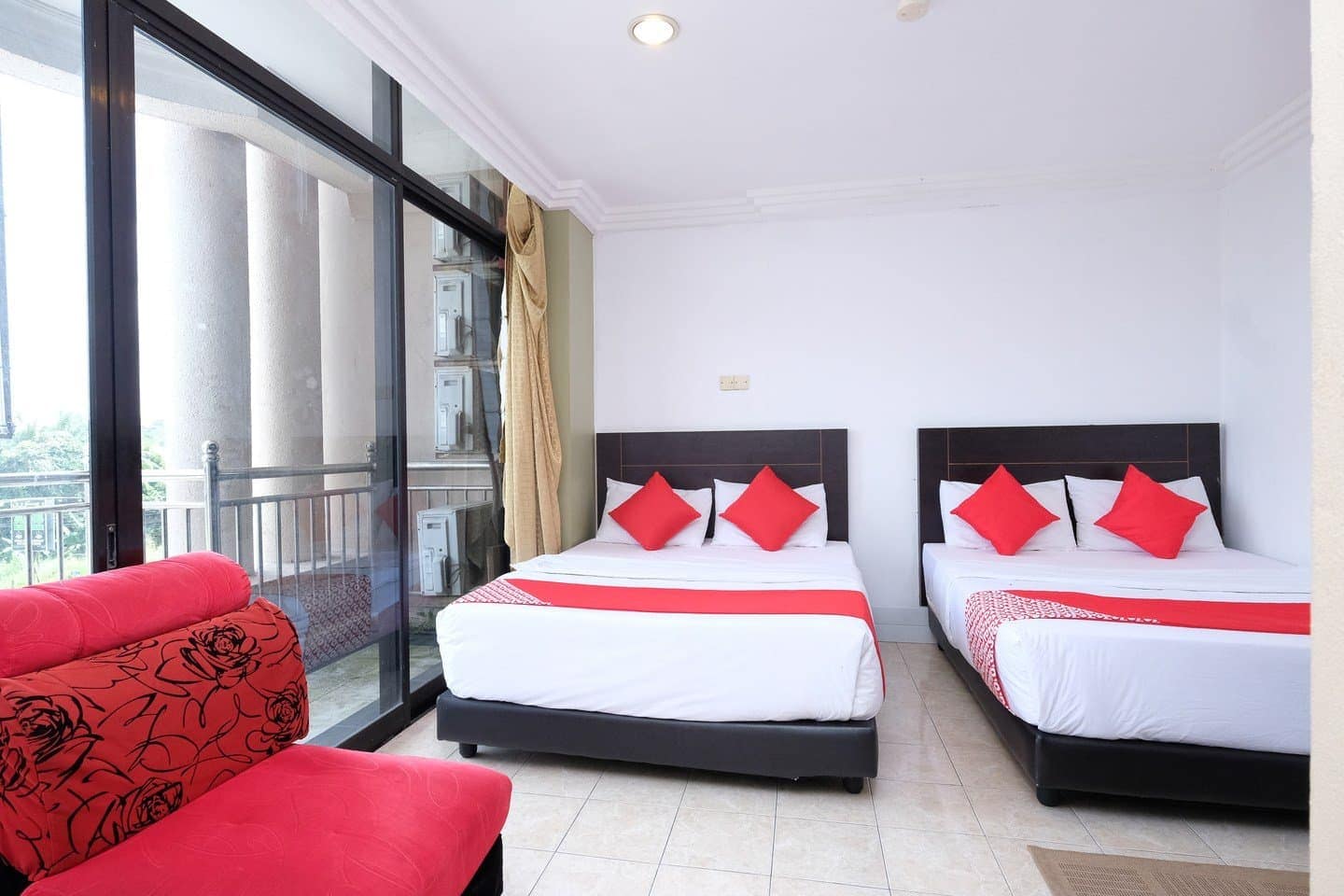 OYO 717 Mr J Hotel Wakaf Che Yeh 2