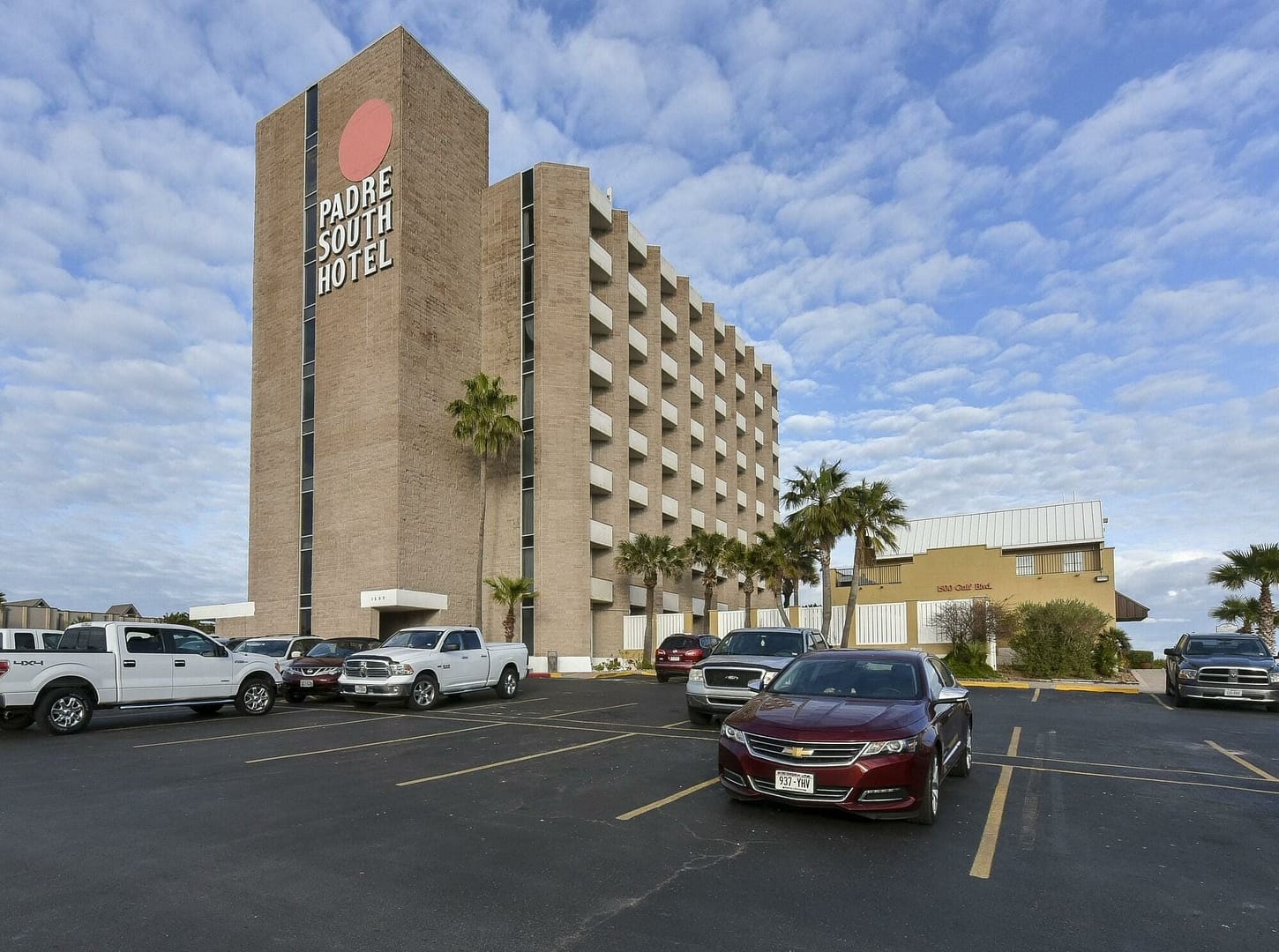 Building view of Padre South Hotel on the Beach