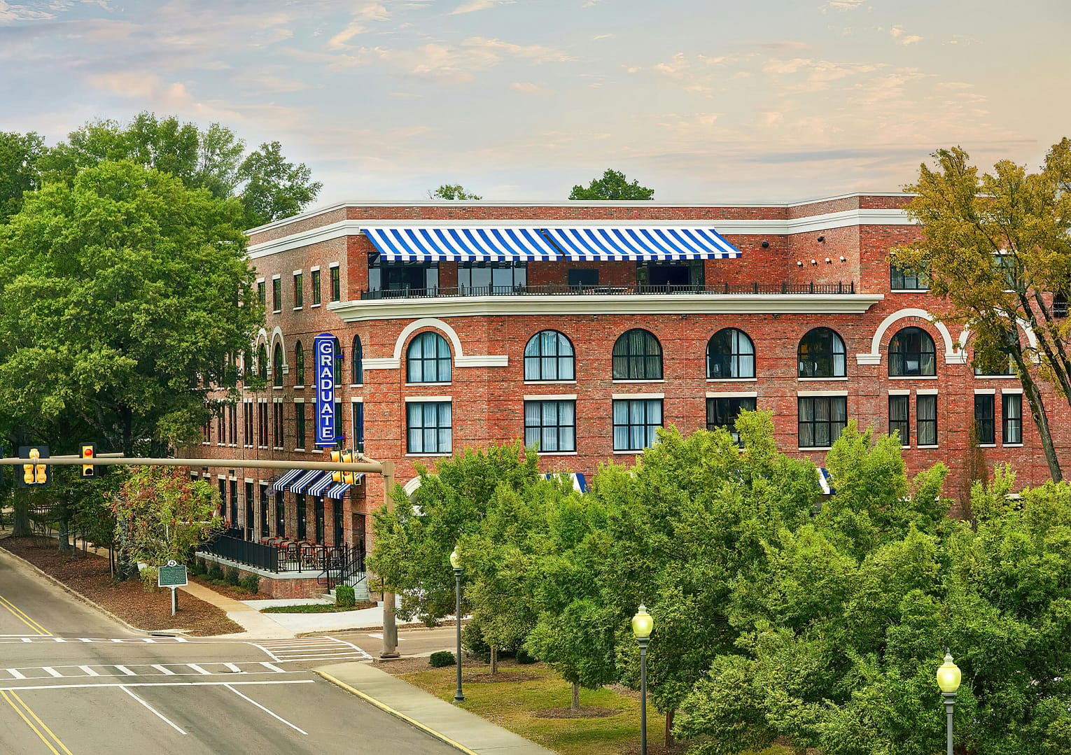 Building view of Graduate Oxford