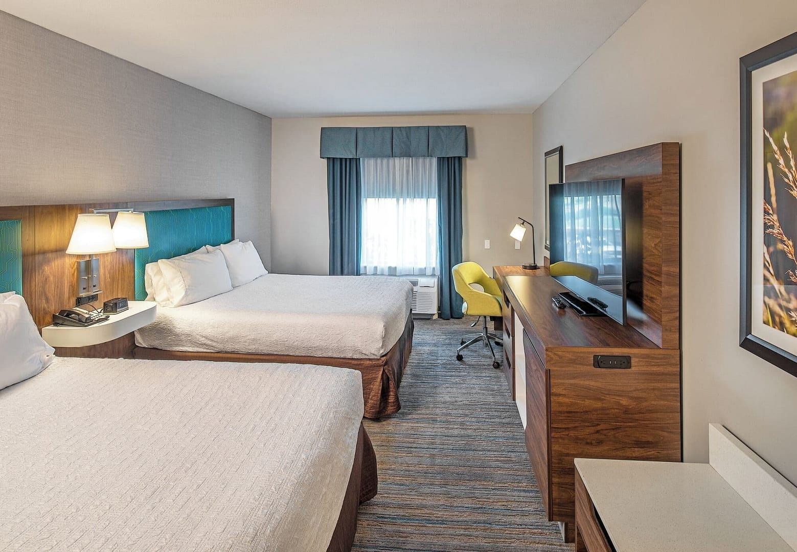 Bedroom view of Hampton Inn & Suites Omaha Southwest La Vista