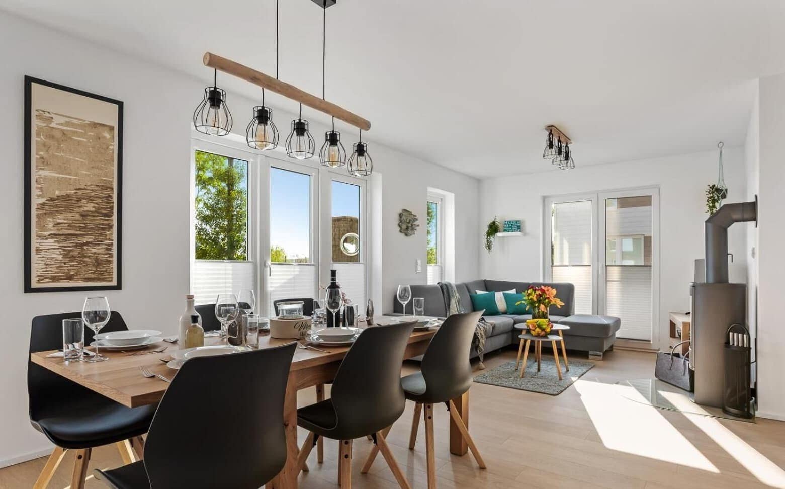 Dining room view of Anchorage Walkabout Town B&B