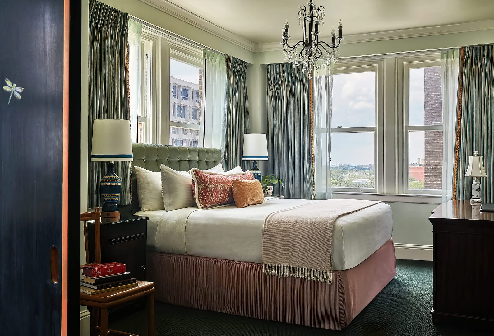 Bedroom view of The Pontchartrain Hotel