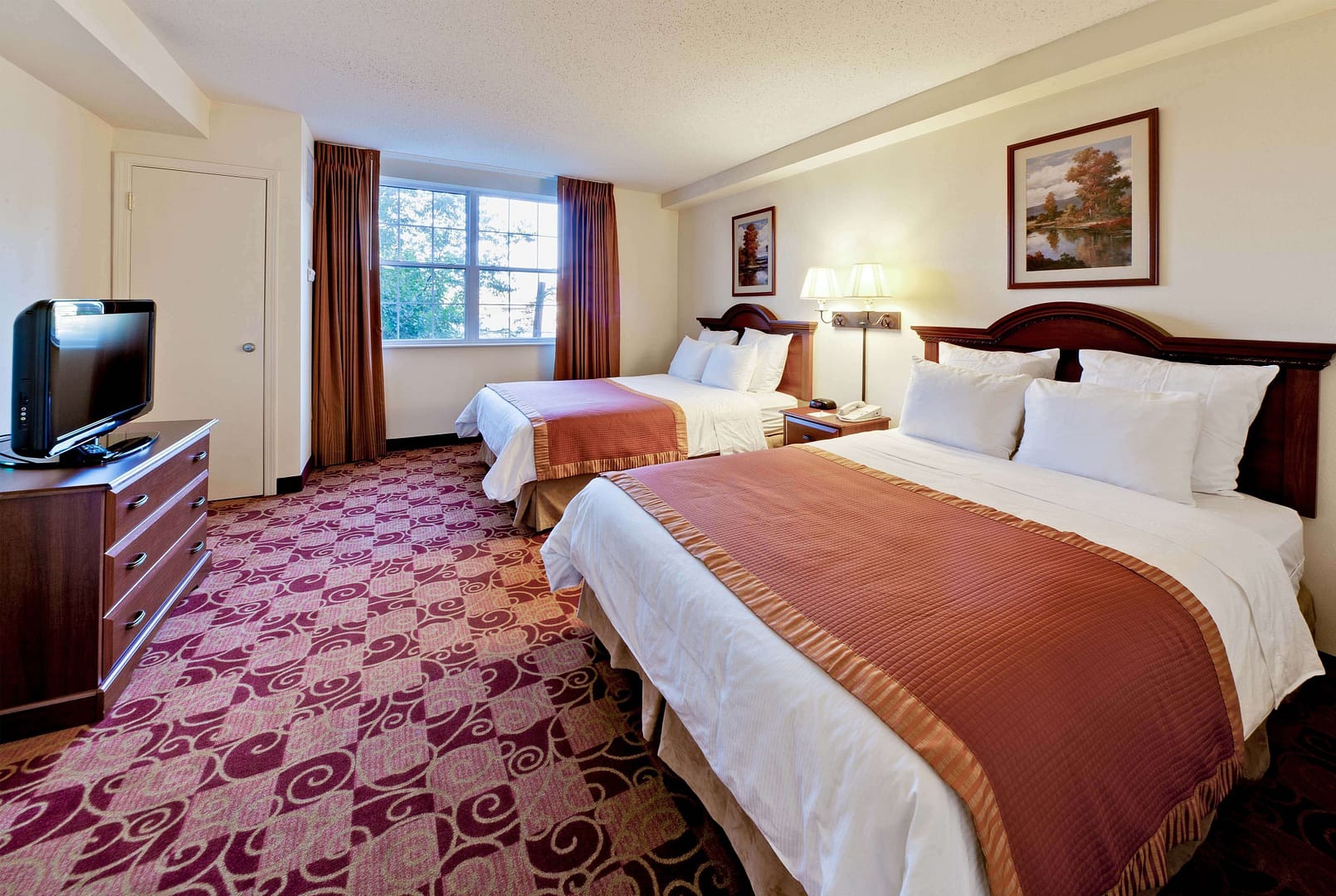 Bedroom view of Hawthorn Suites by Wyndham Louisville East