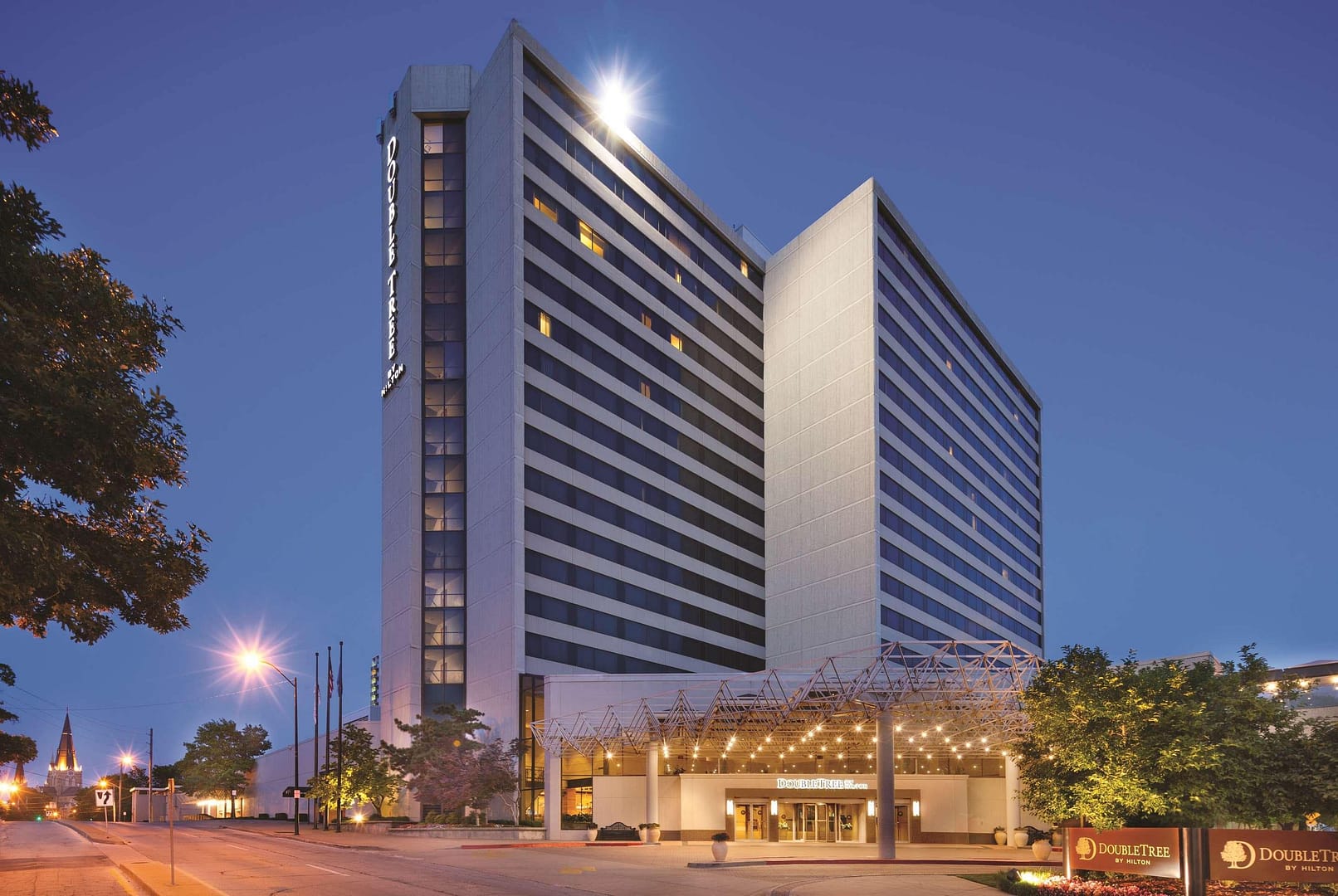 Building view of DoubleTree by Hilton Hotel Tulsa Downtown