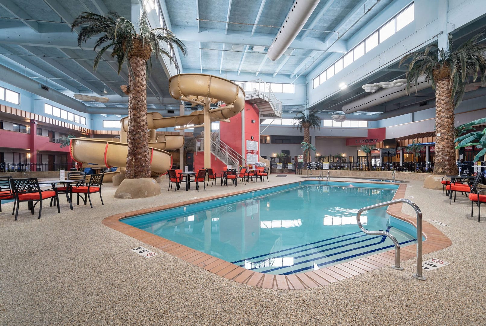 Pool view of Ramada by Wyndham Sioux Falls Airport-Waterpark & Event Ctr