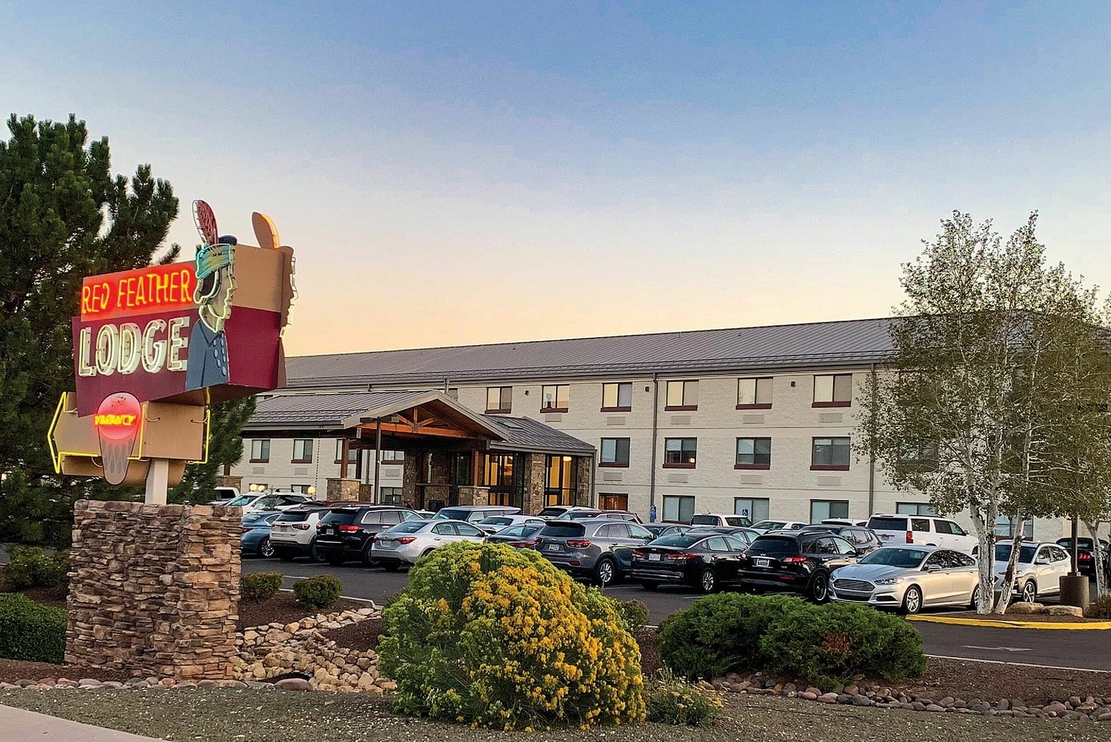 Building view of Red Feather Lodge