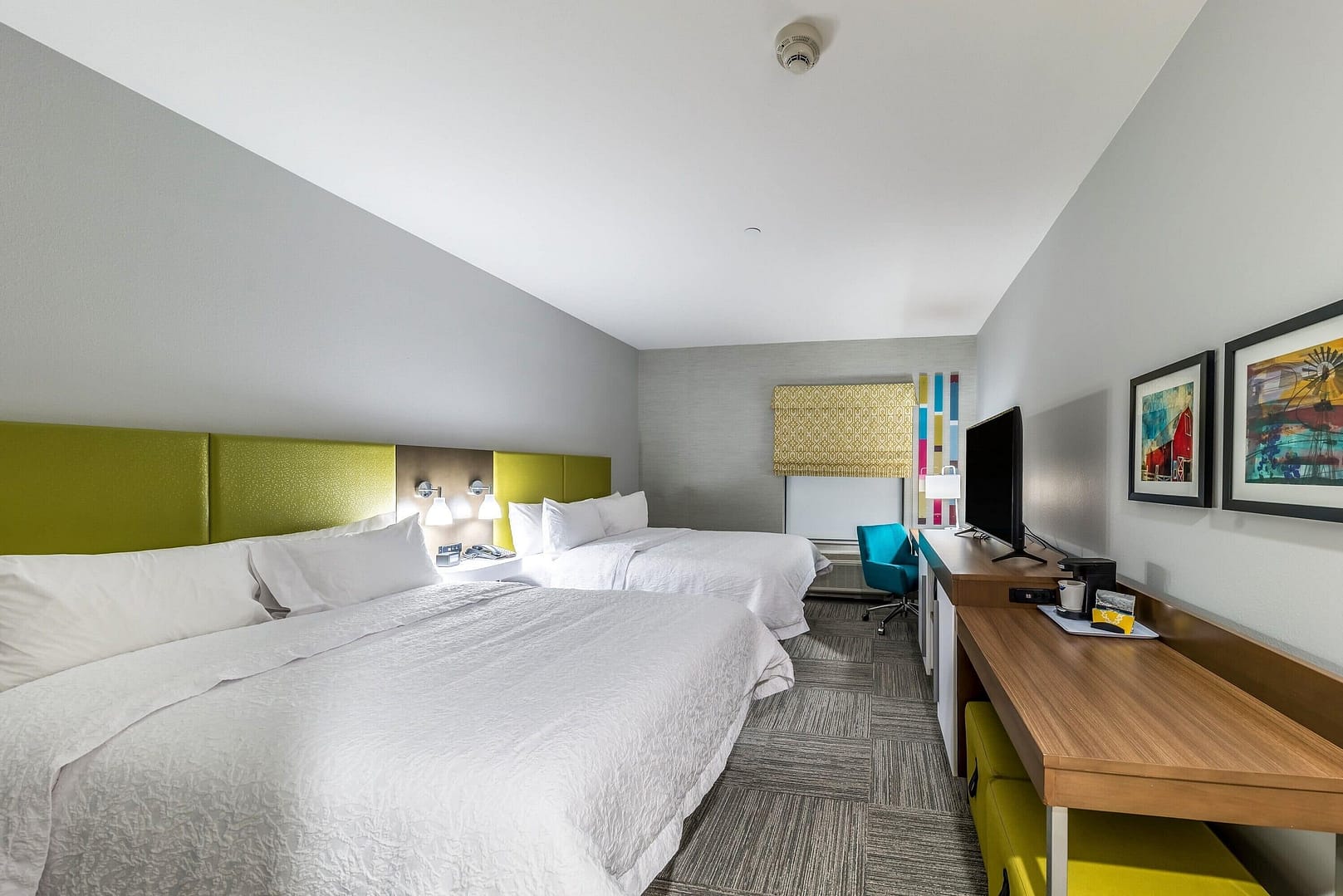 Bedroom view of Hampton Inn & Suites Tulsa Woodland Hills 71st Memorial