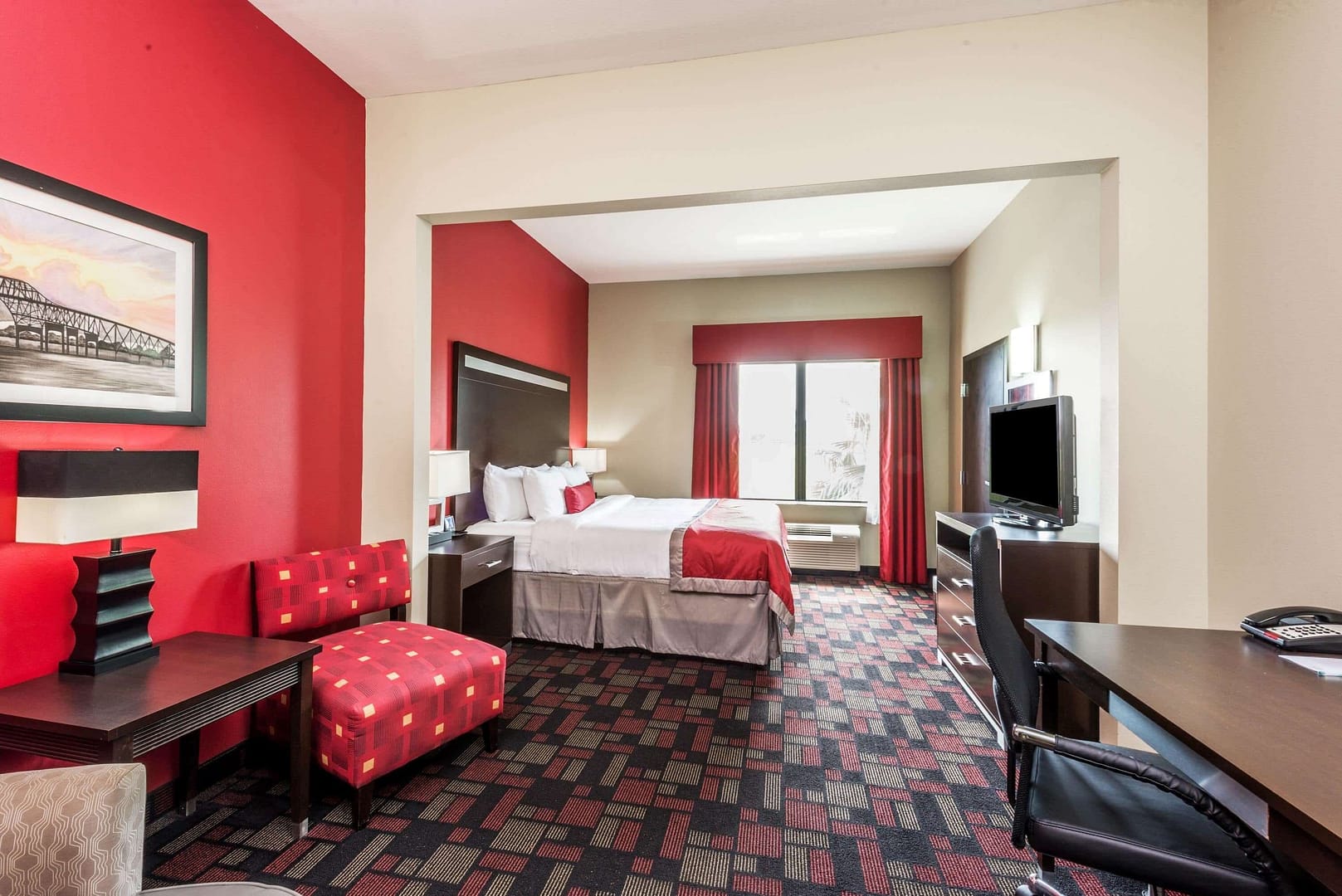 Bedroom view of Wingate by Wyndham Lake Charles Casino Area