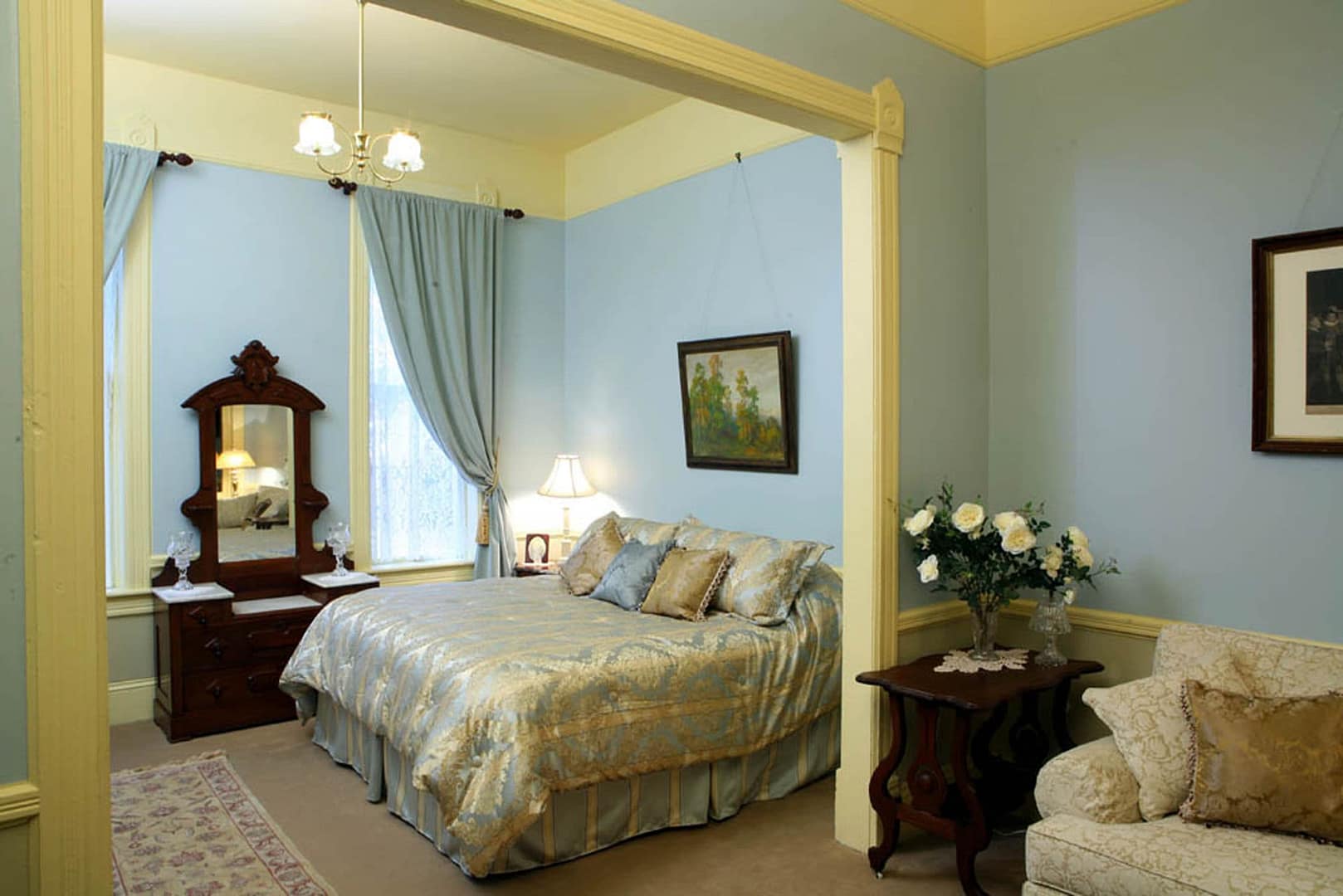 Bedroom view of Martin Mason Hotel