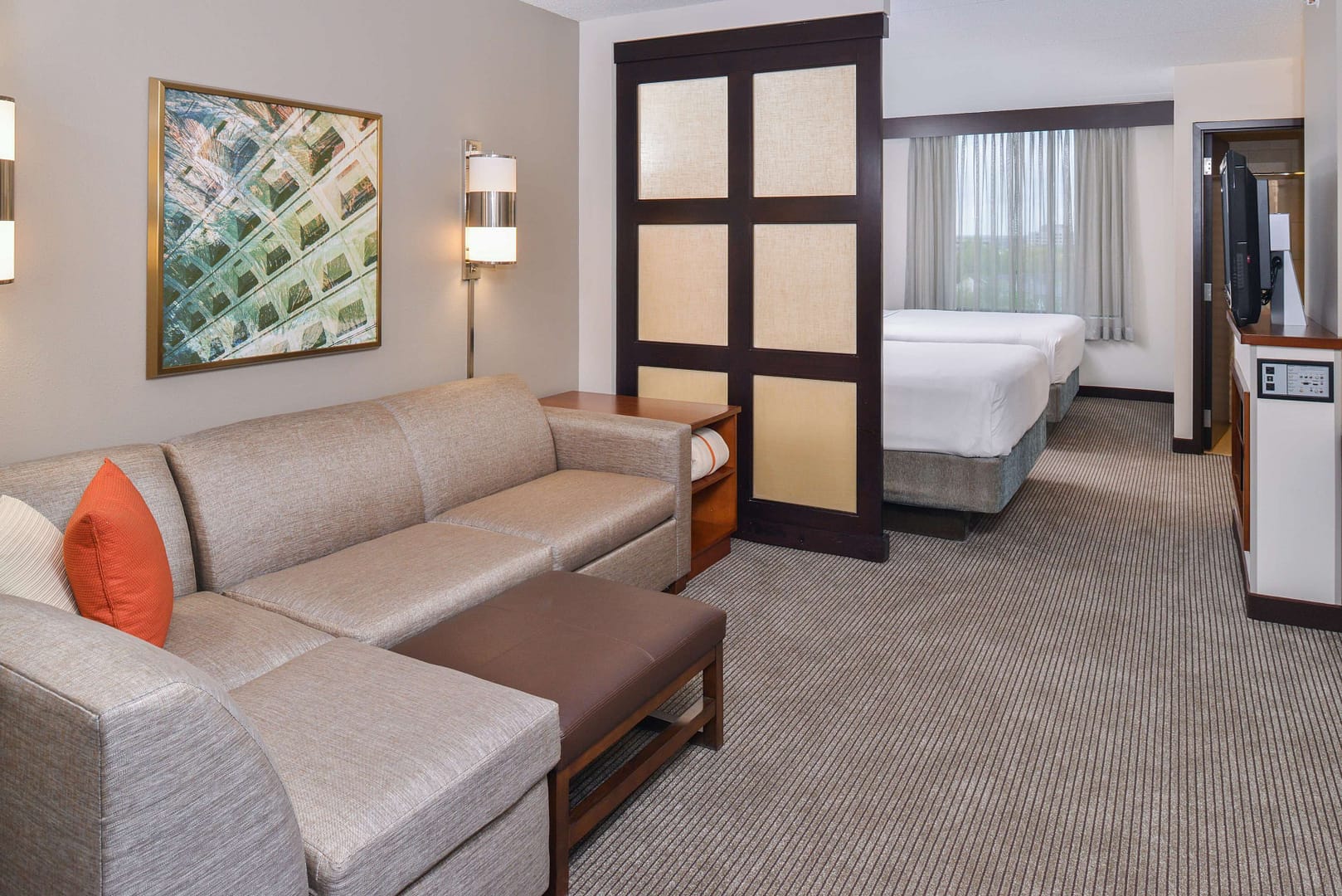 Bedroom view of Hyatt Place Herndon/Dulles Airport-East