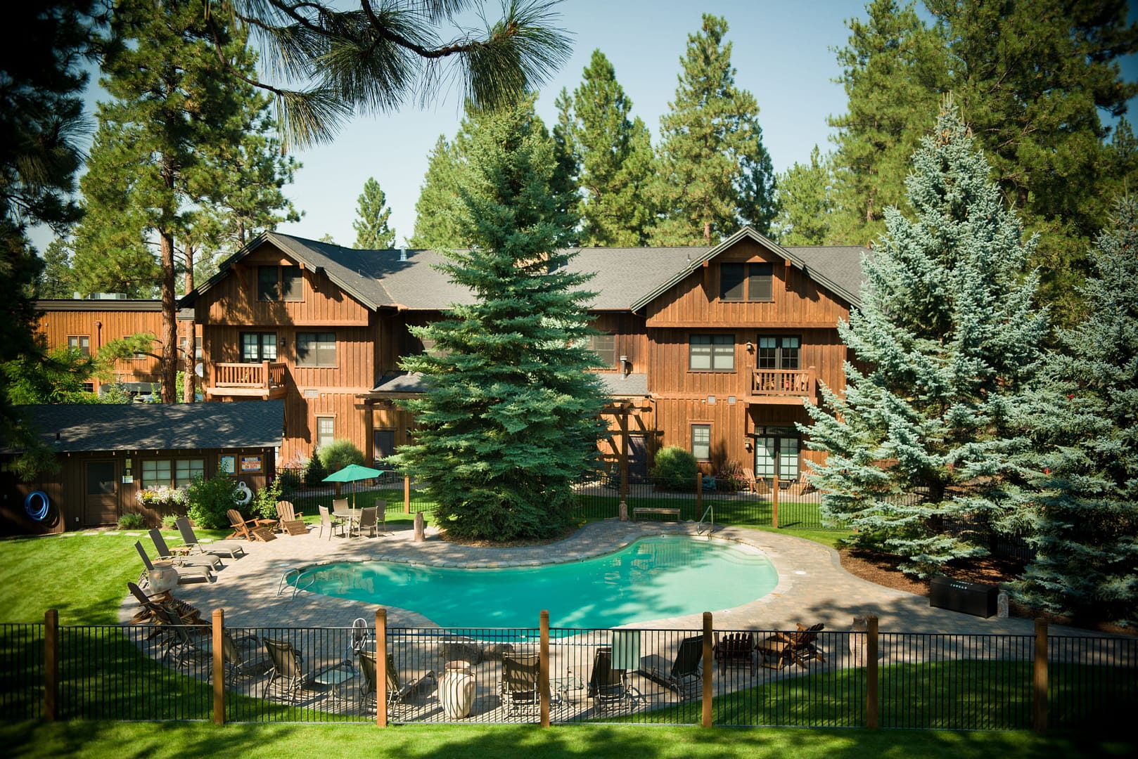 Pool view of FivePine Lodge