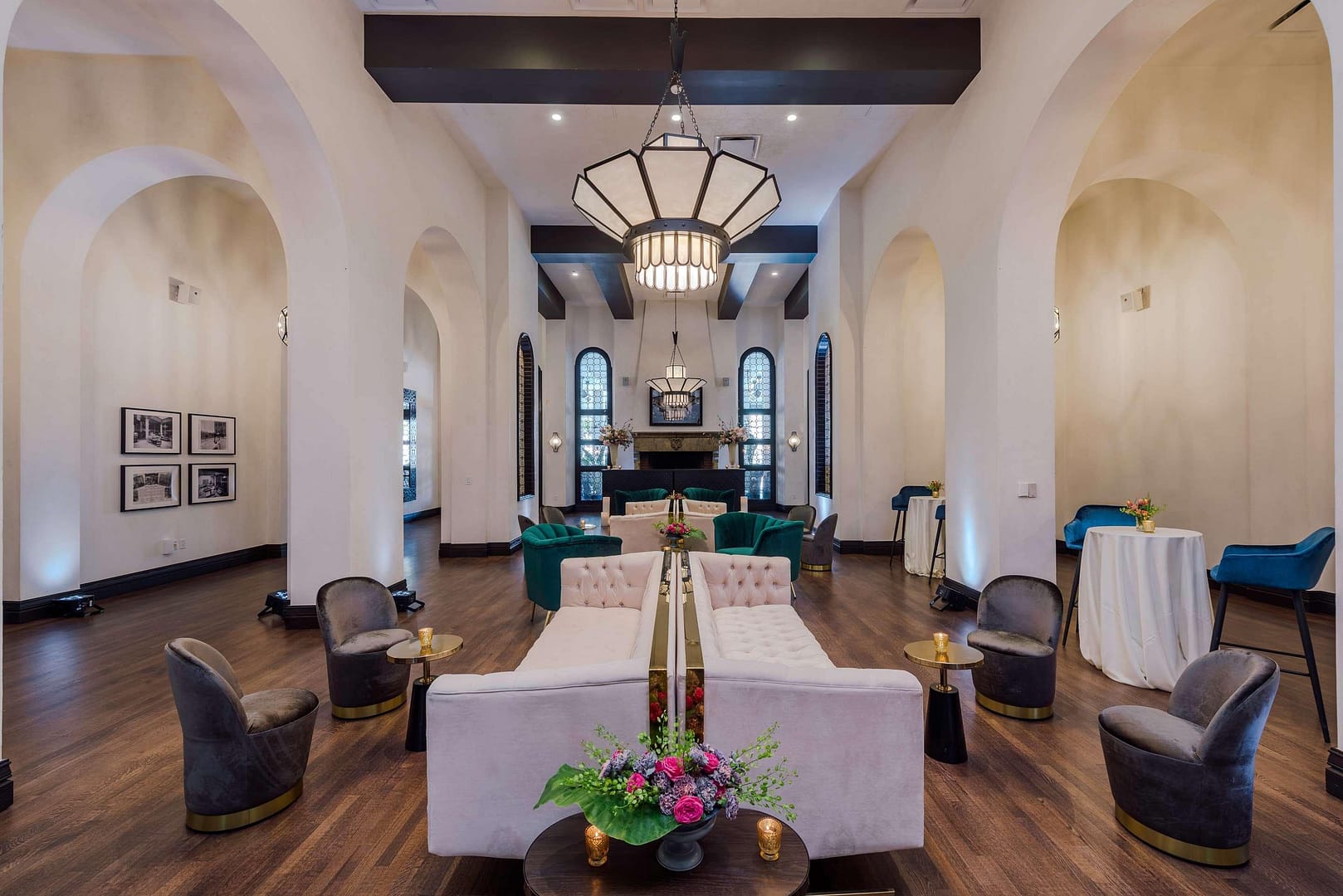 Dining room view of Hotel Figueroa, an Unbound Collection by Hyatt